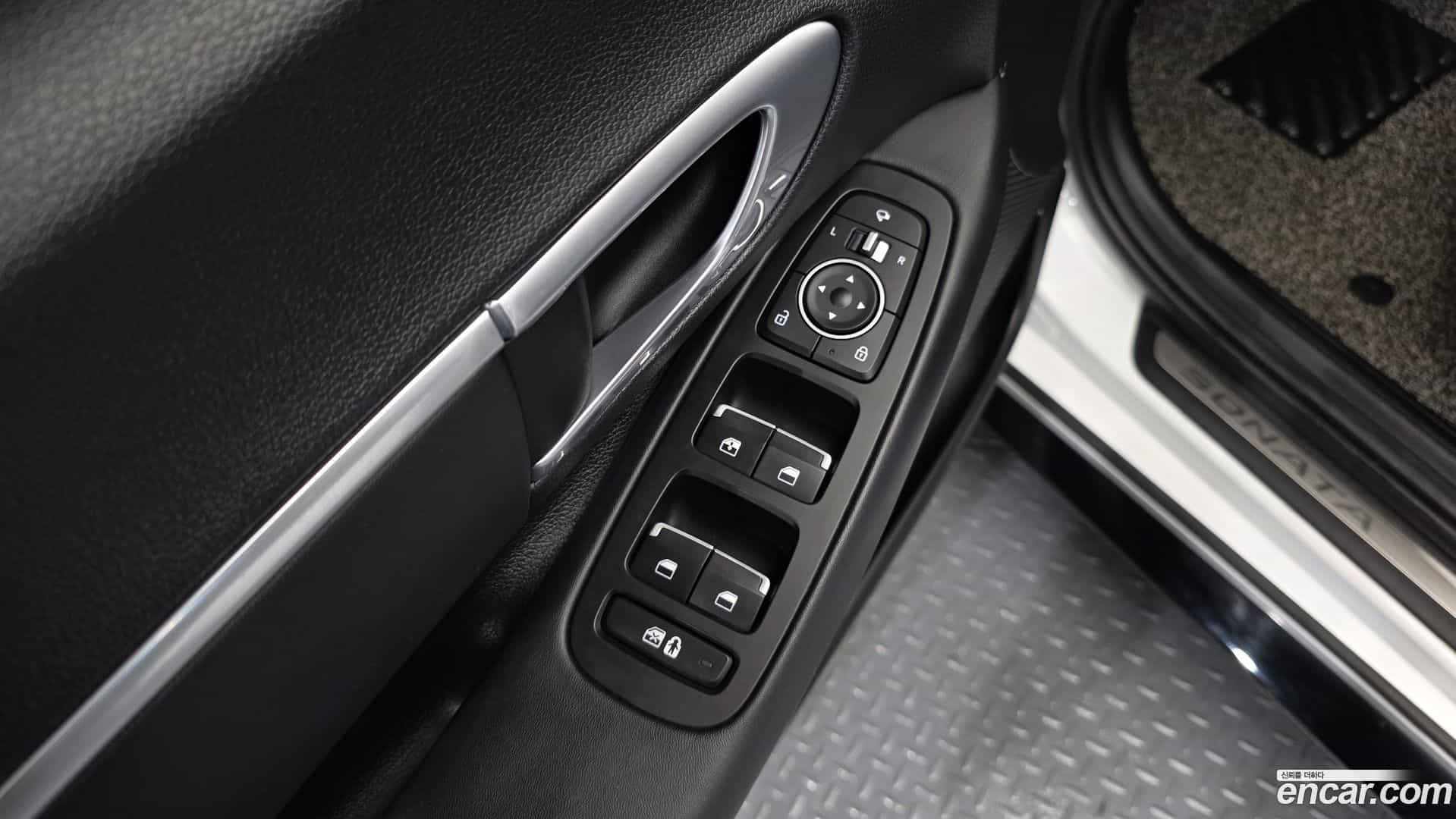 Sonata Hyundai 2019.3-OPTION-023