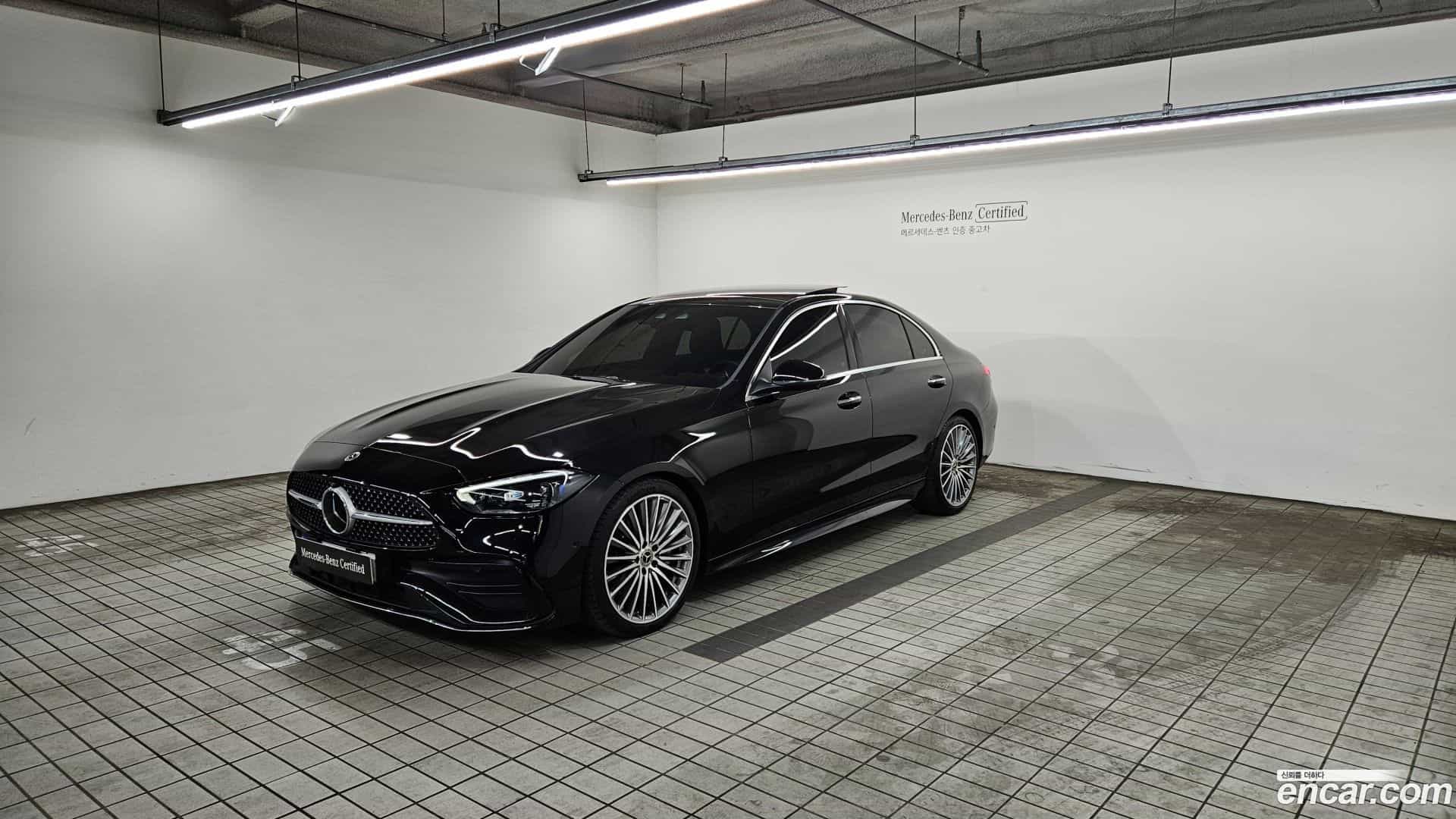 C-Class Mercedes-Benz 2023.8-OUTER-001