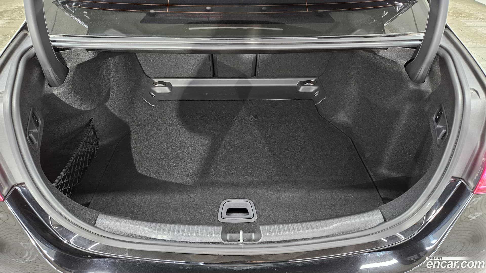 C-Class Mercedes-Benz 2023.8-OPTION-015