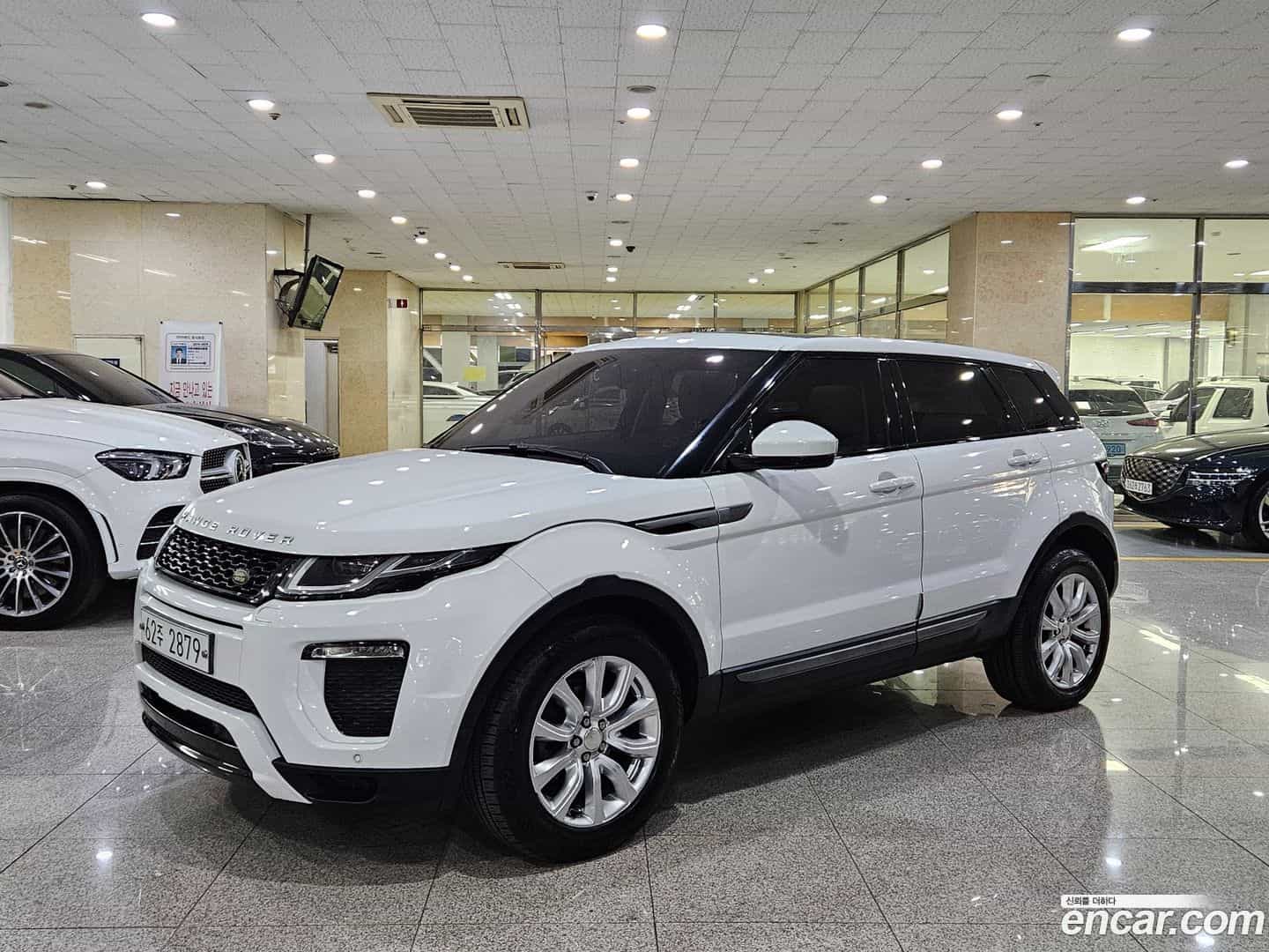 Range Rover Evoque Land Rover 2014.6-OUTER-001