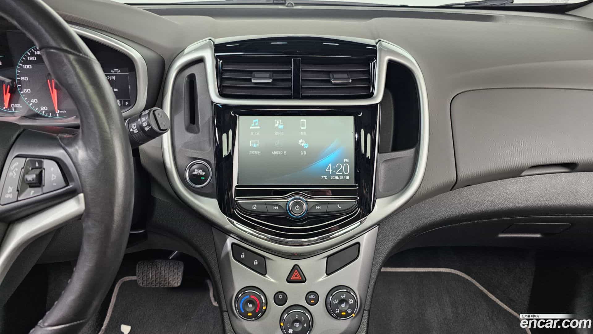 Aveo Chevrolet 2016.11-OPTION-018