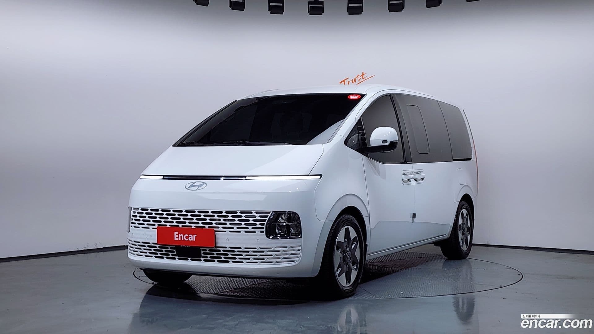 Main__Slider__Photo:Staria Hyundai 2025.1-0