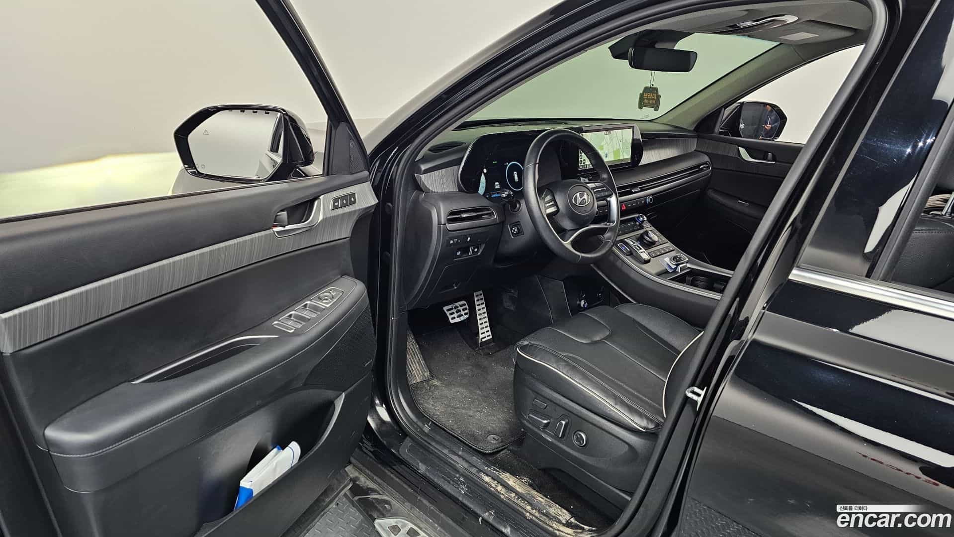 Palisade Hyundai 2023.2-INNER-010