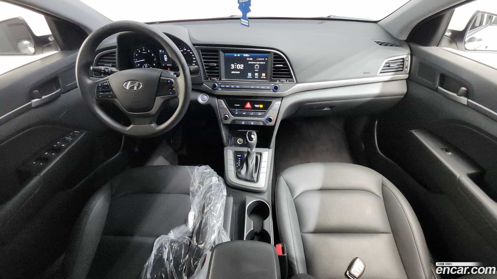 AVANTE Hyundai 2018.0-INNER-007