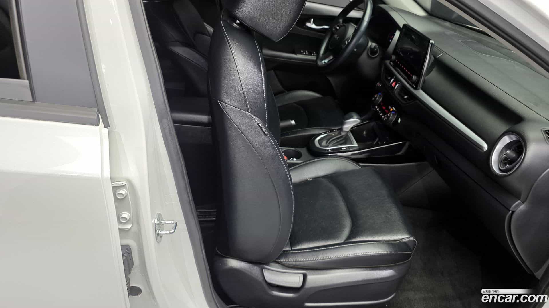 K3 Kia 2022.9-OPTION-016