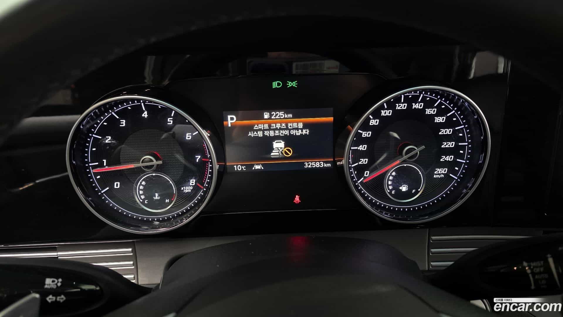 Grandeur Hyundai 2022.1-INNER-008