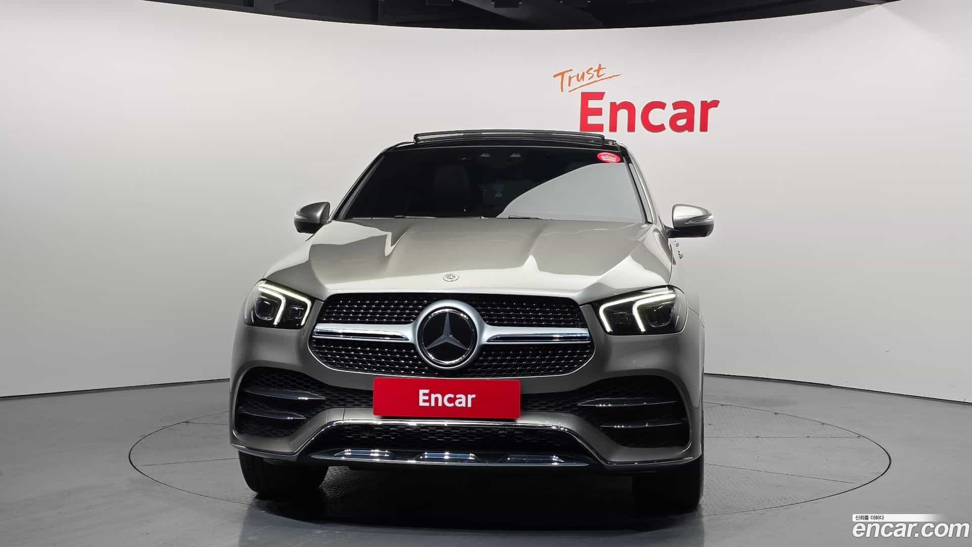 GLE-Class Mercedes-Benz 2021.2-OUTER-003