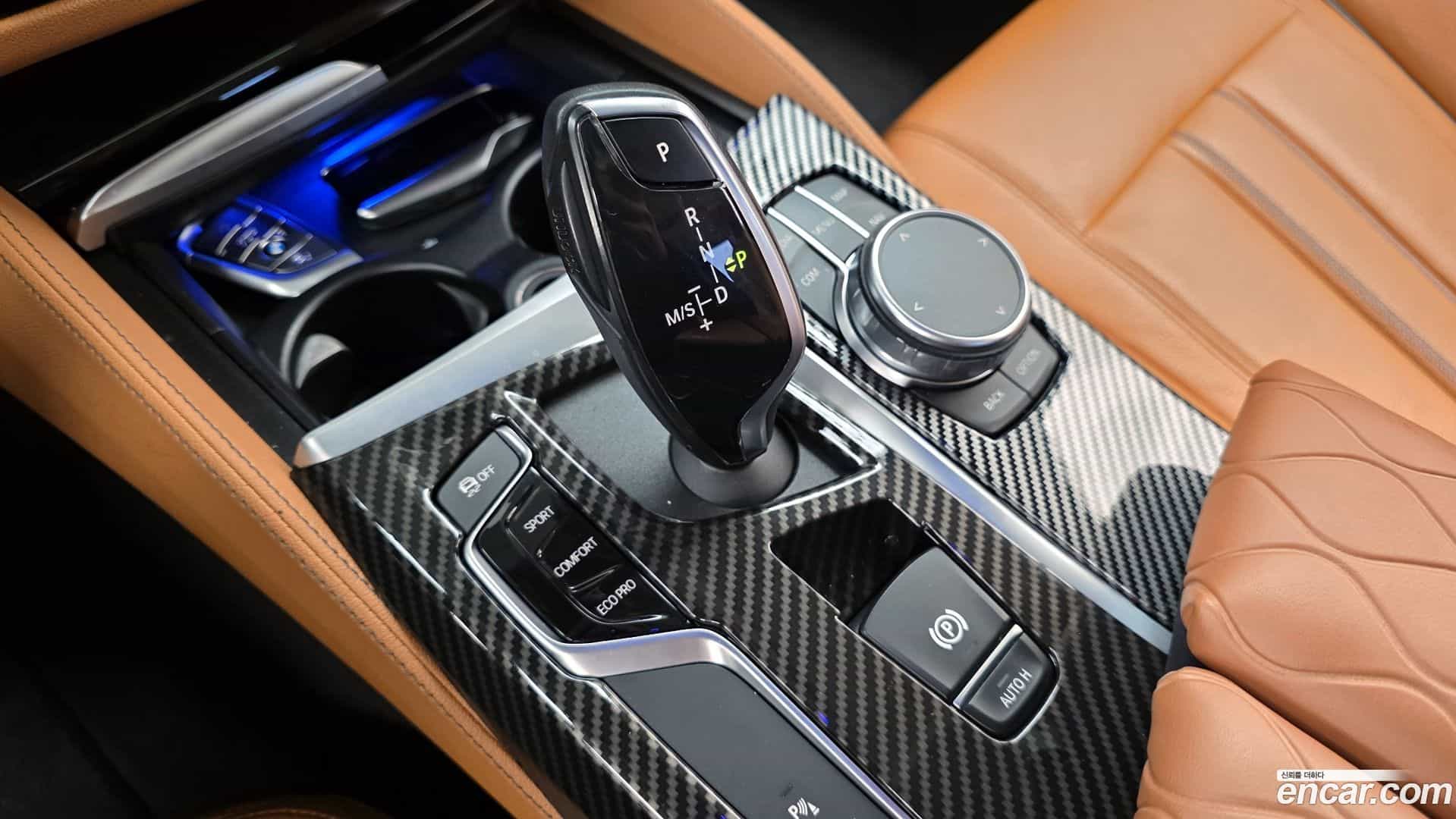 5-Series BMW 2019.10-INNER-009