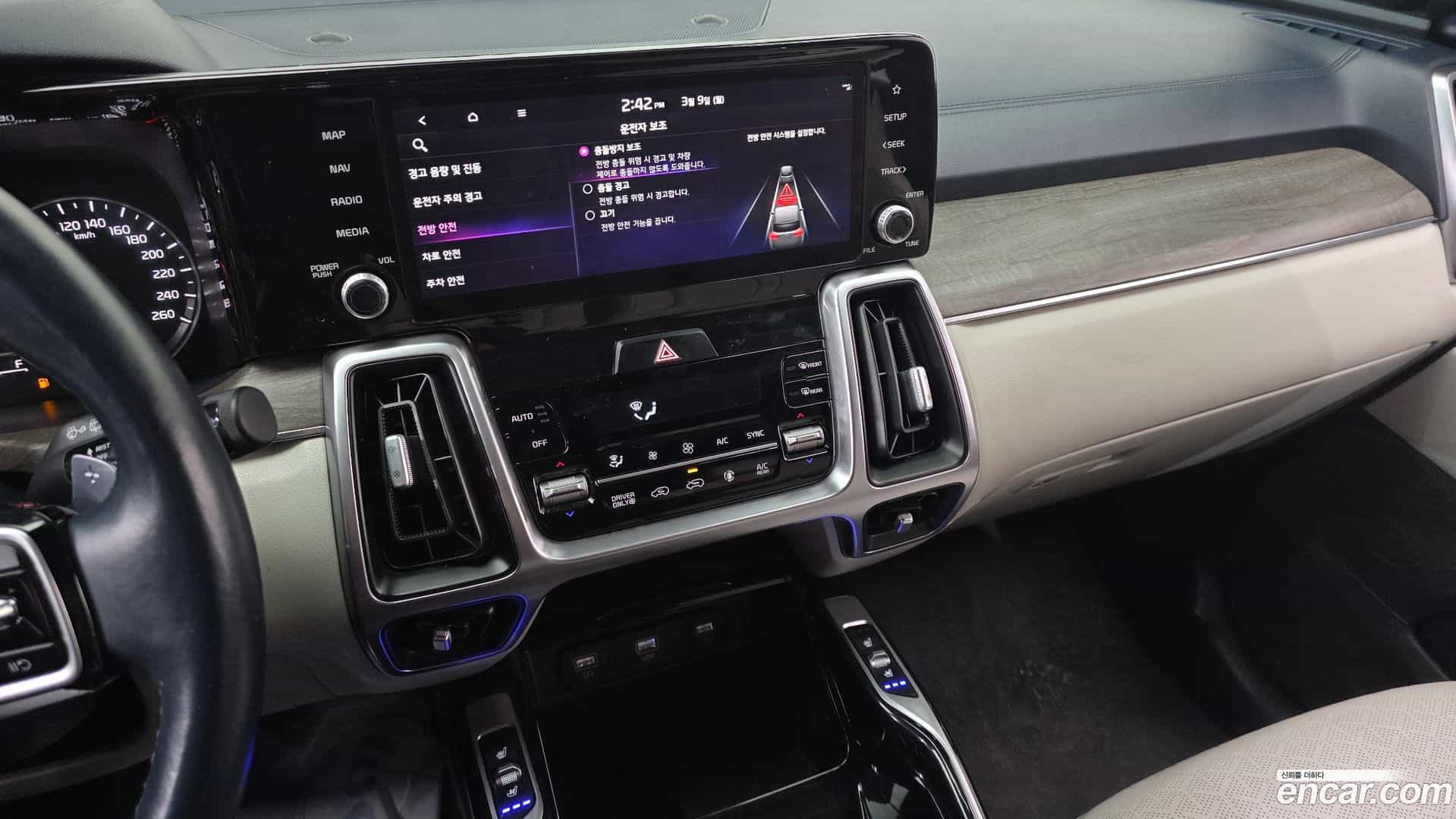 Sorento Kia 2022.0-OPTION-018