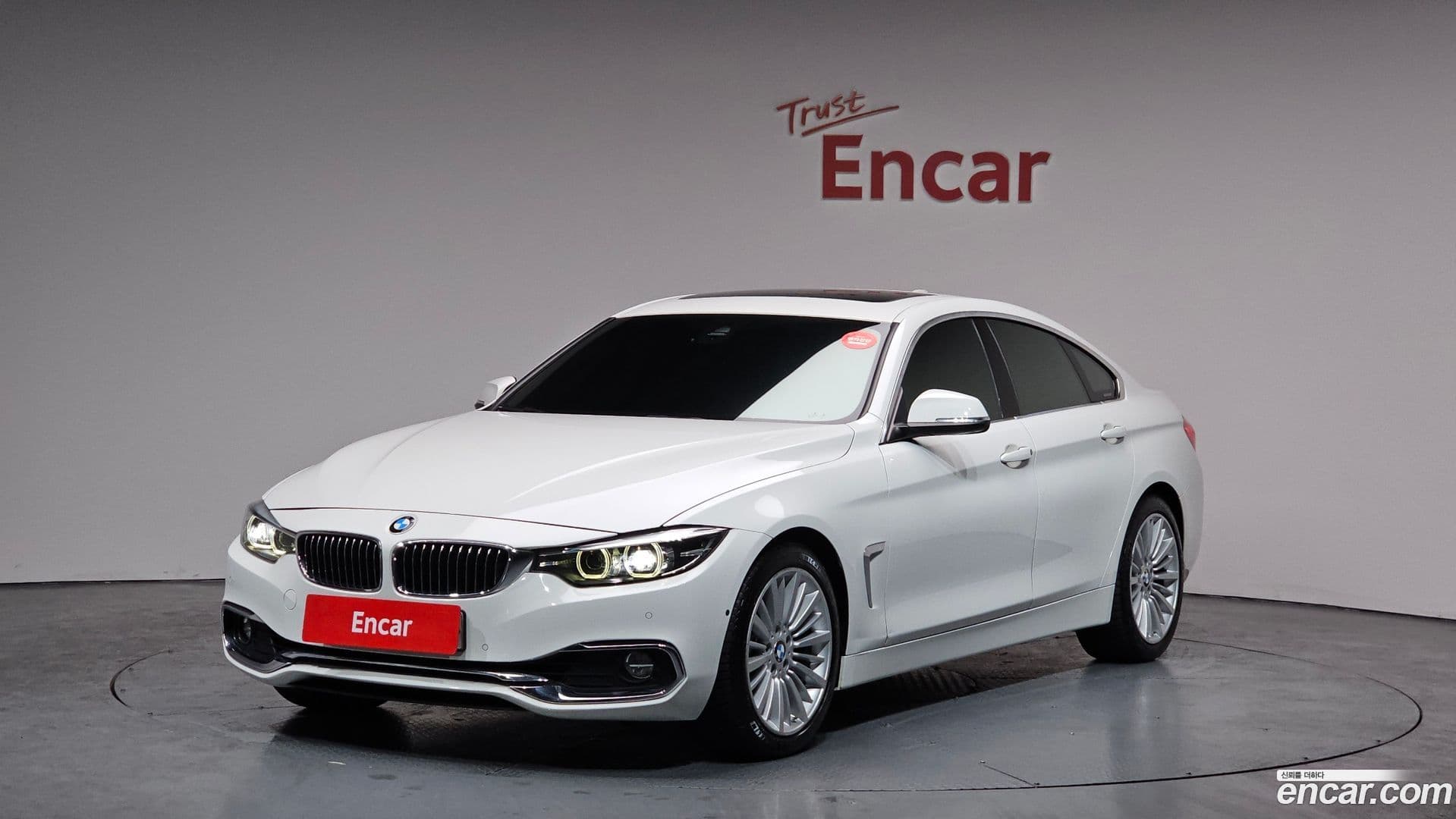 Main__Slider__Photo:4-Series BMW 2019.3-0