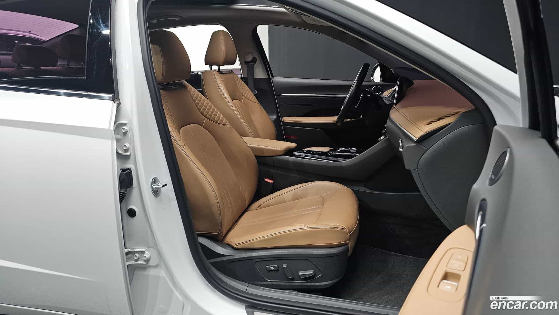 Sonata Hyundai 2019.10-INNER-010