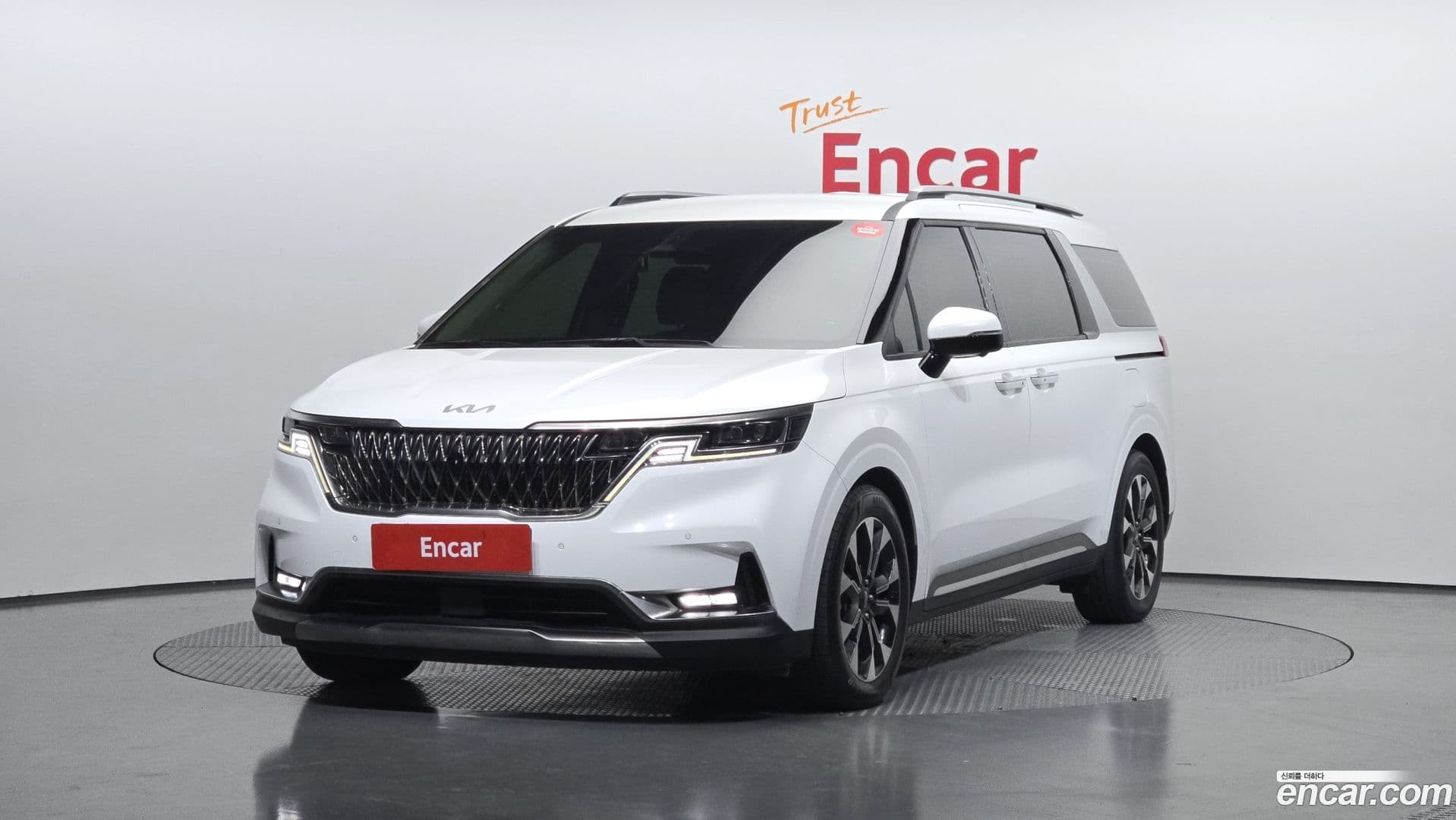 Main__Slider__Photo:Canival Kia 2022.2-0
