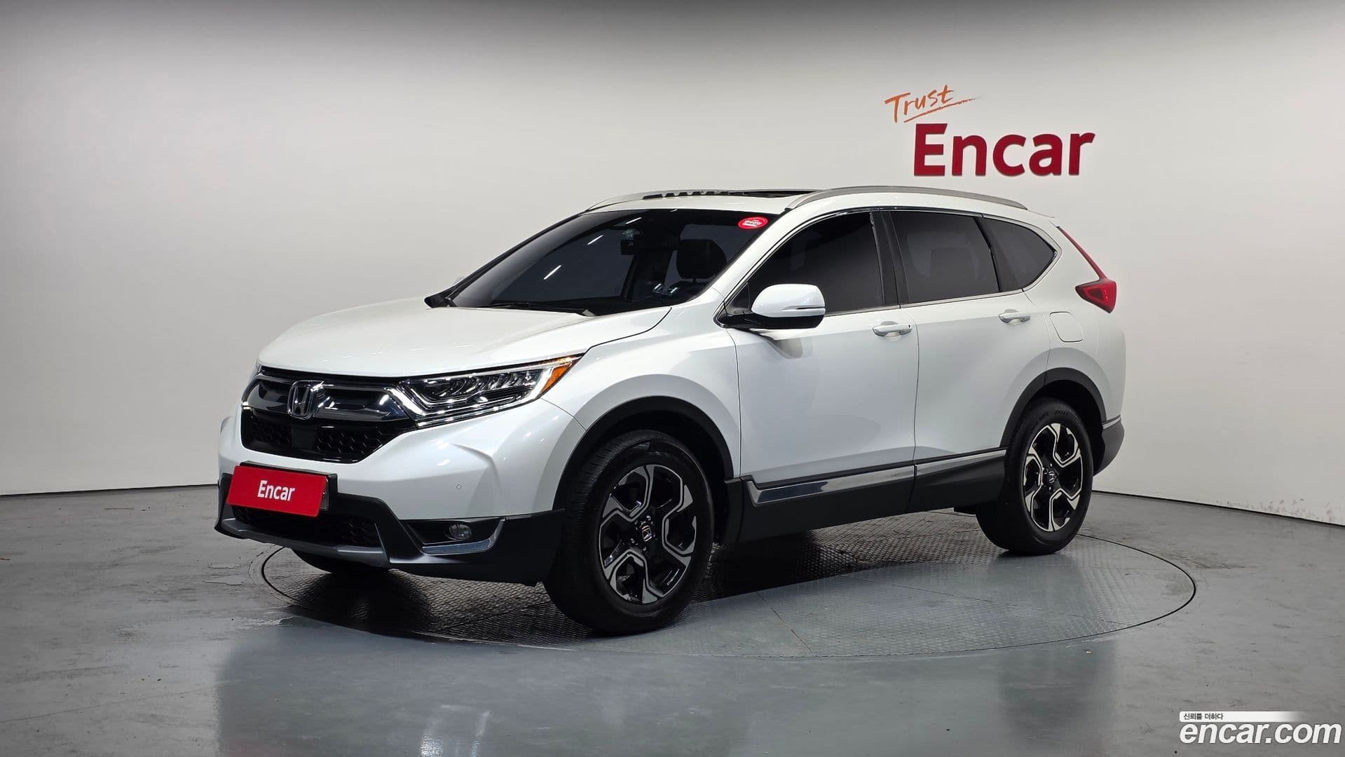 Main__Slider__Photo:CR-V Honda 2019.4-0
