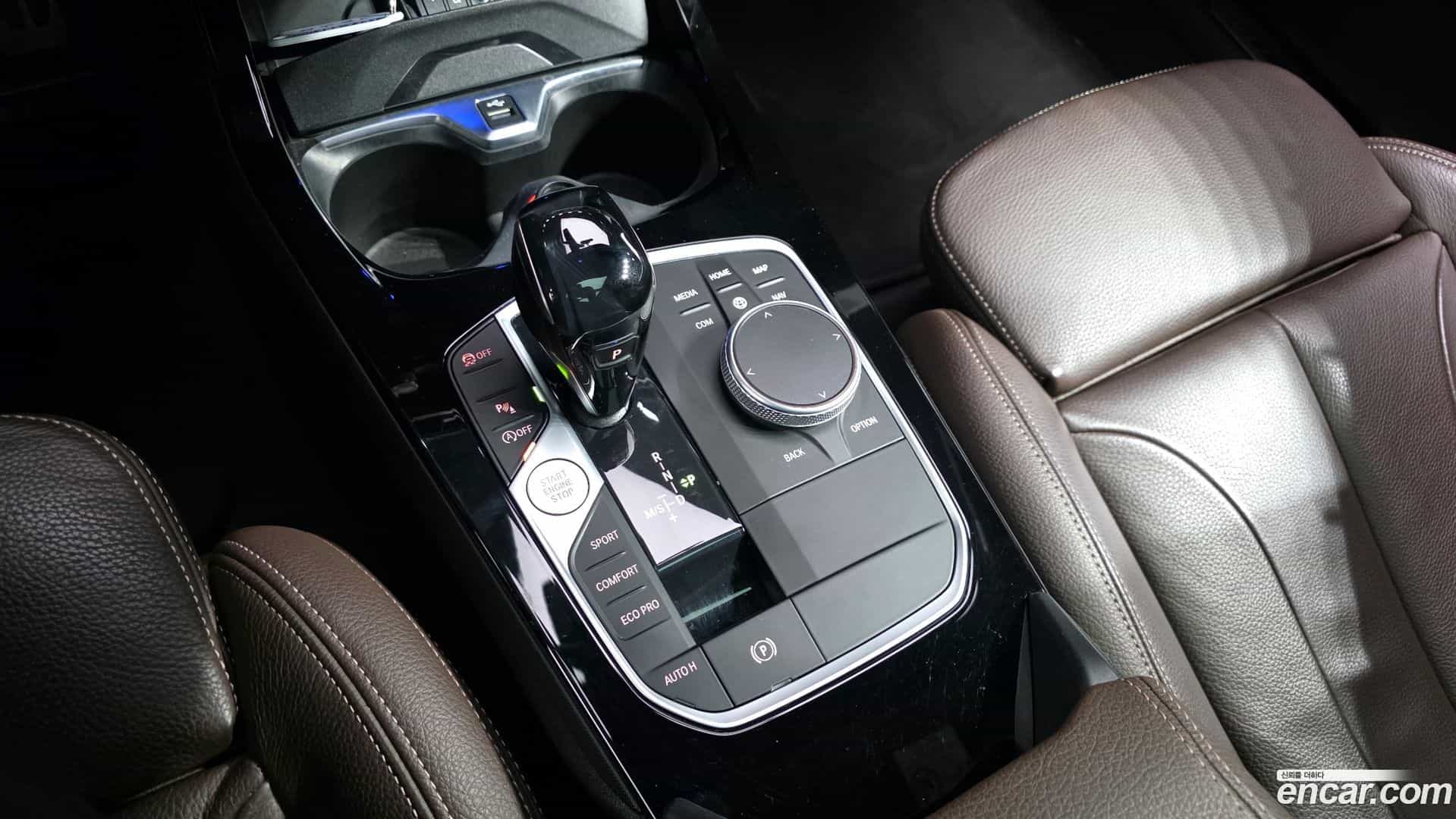 1-Series BMW 2021.1-INNER-009
