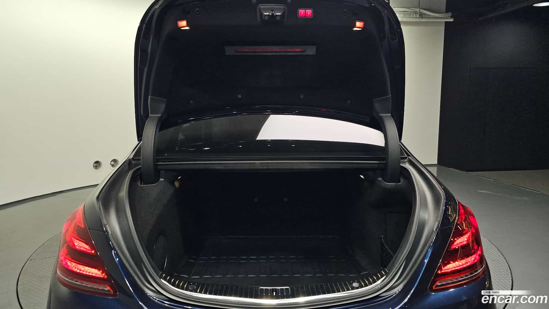 S-Class Mercedes-Benz 2018.11-OPTION-024