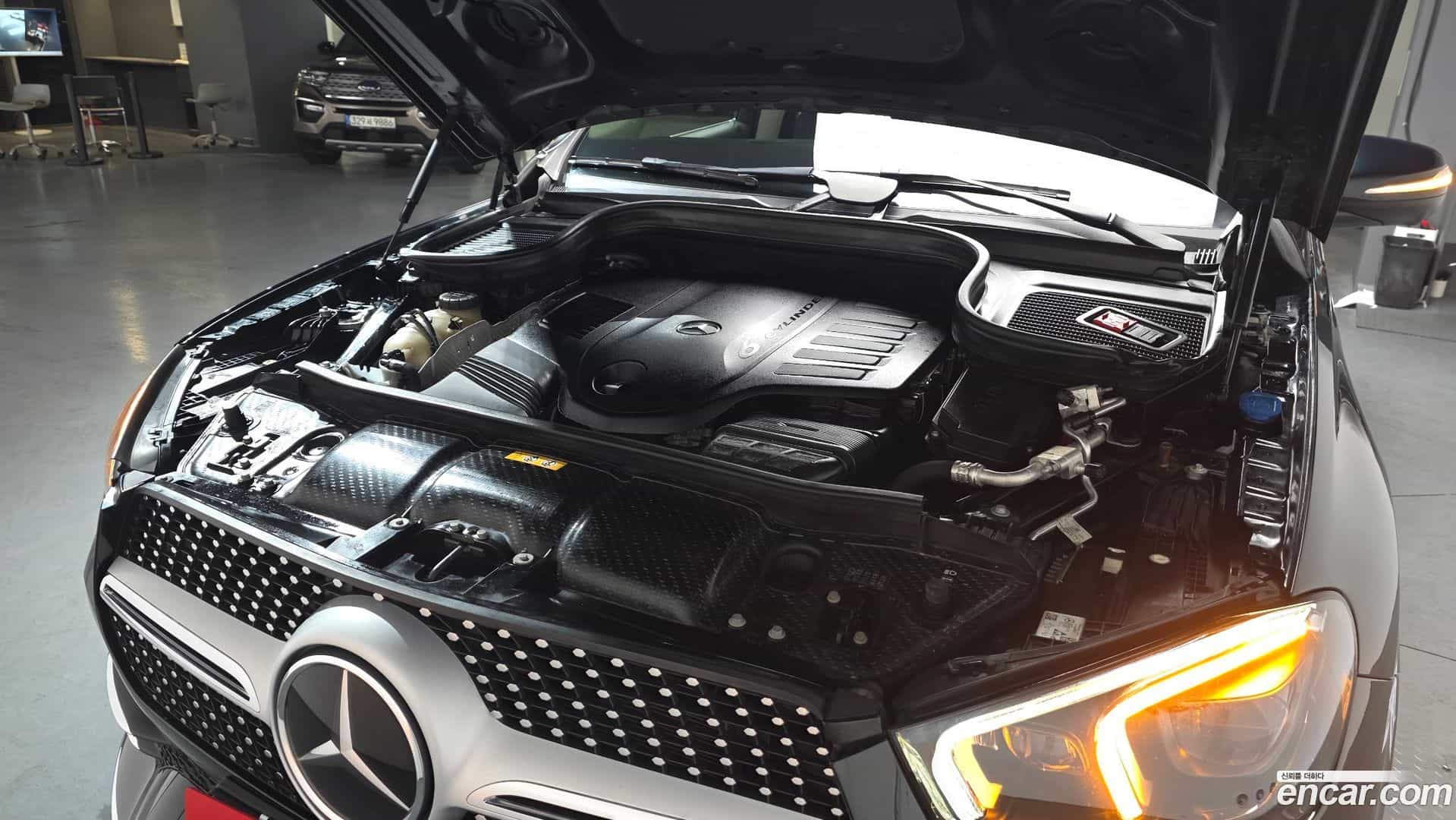 GLE-Class Mercedes-Benz 2021.5-INNER-006