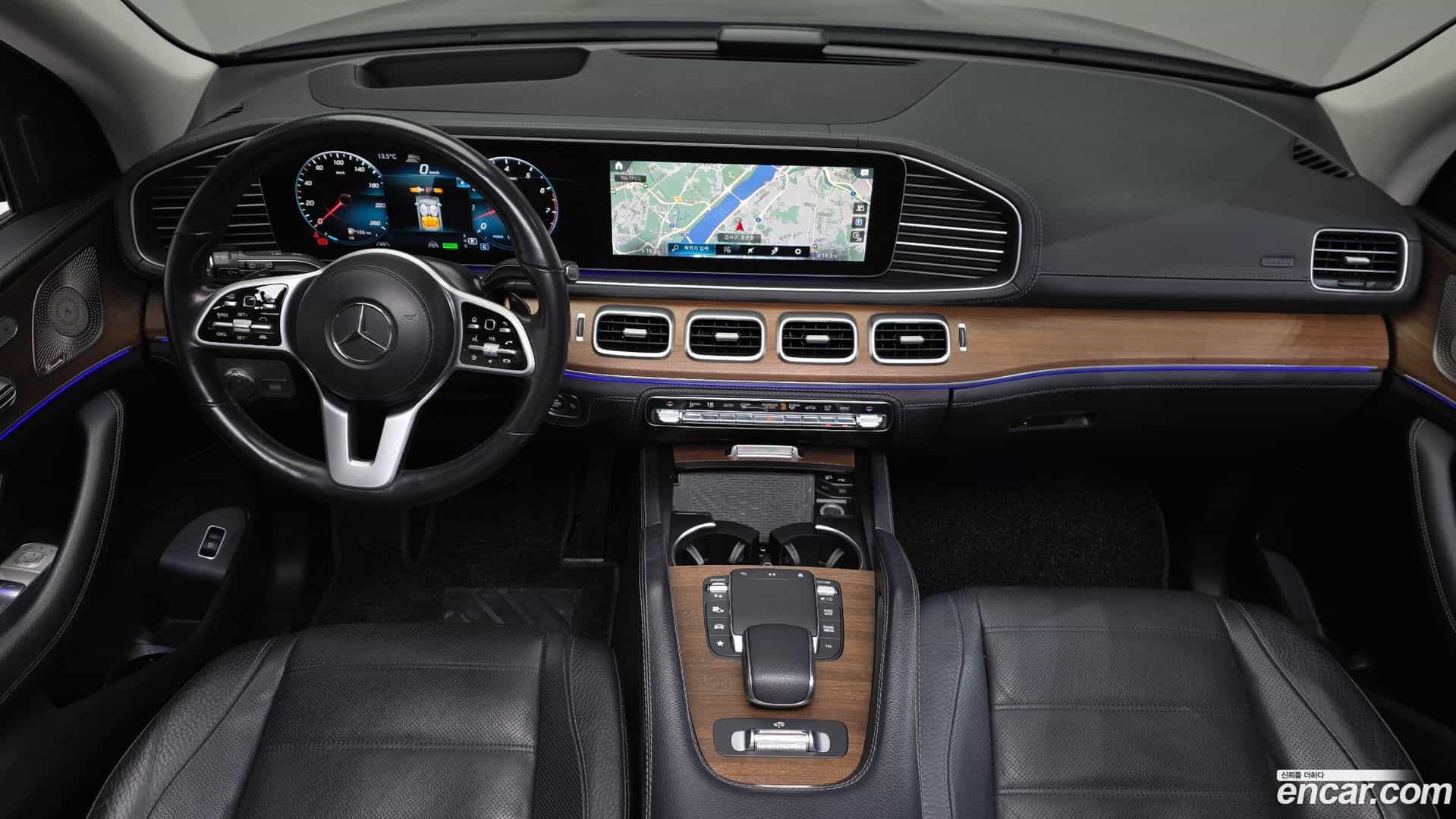 GLE-Class Mercedes-Benz 2021.5-INNER-007