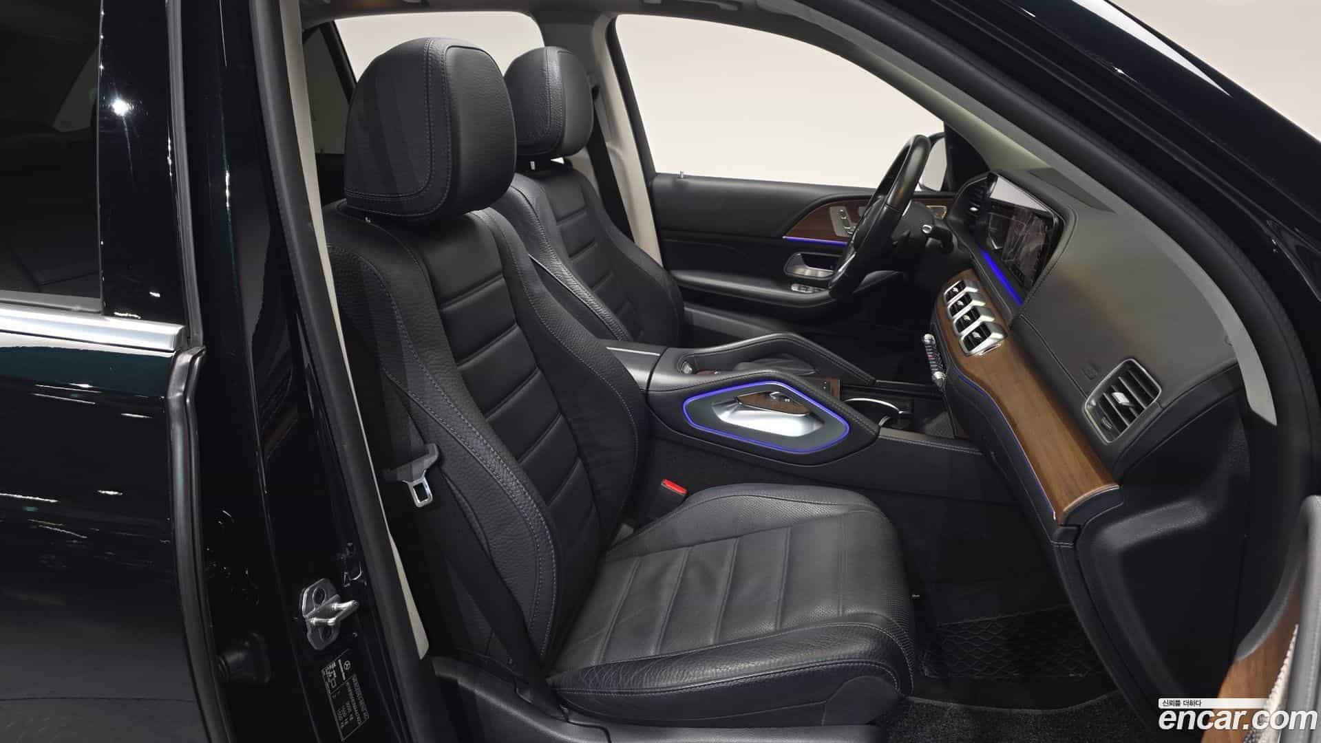 GLE-Class Mercedes-Benz 2021.5-INNER-010