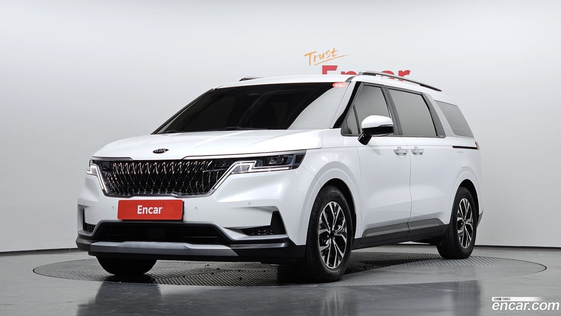 Main__Slider__Photo:Canival Kia 2021.6-0
