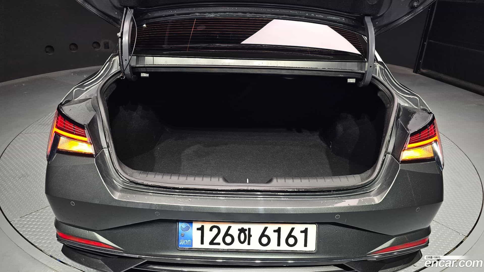 AVANTE Hyundai 2022.0-OPTION-024