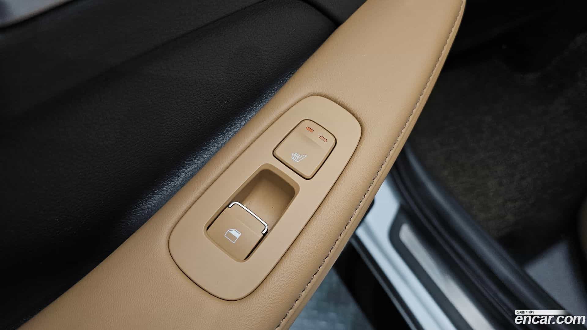 Sonata Hyundai 2019.4-OPTION-024