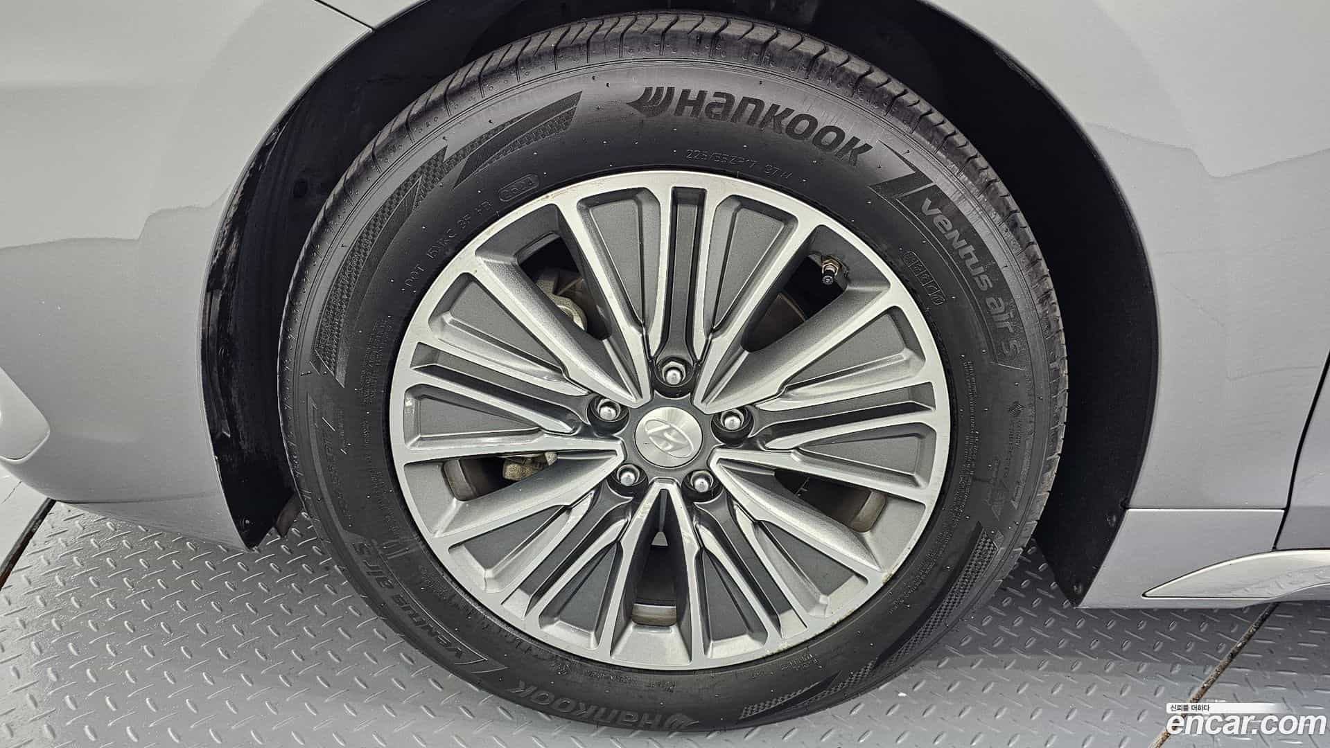 Grandeur Hyundai 2017.4-OUTER-005