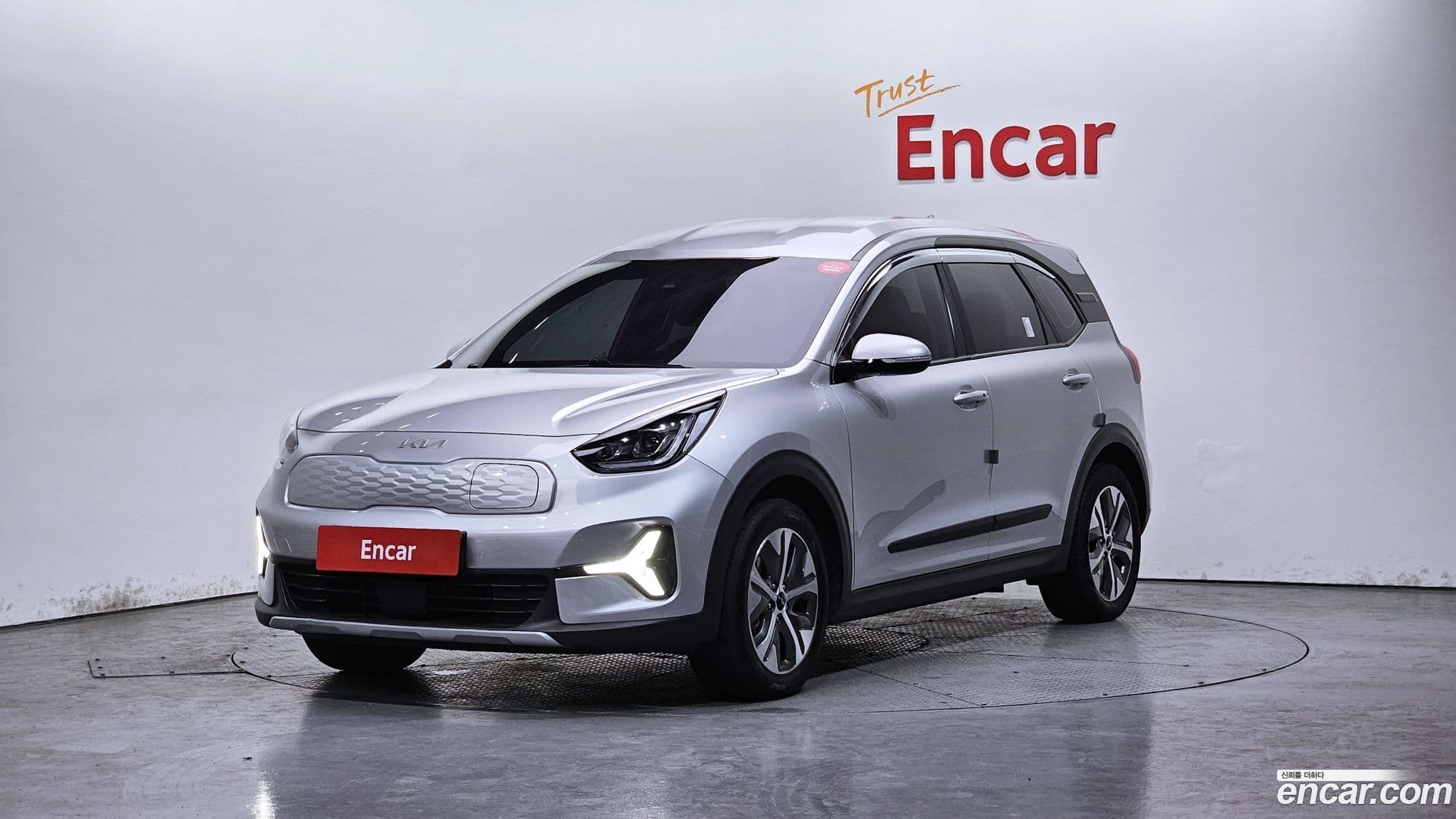 Main__Slider__Photo:Niro Kia 2023.2-0