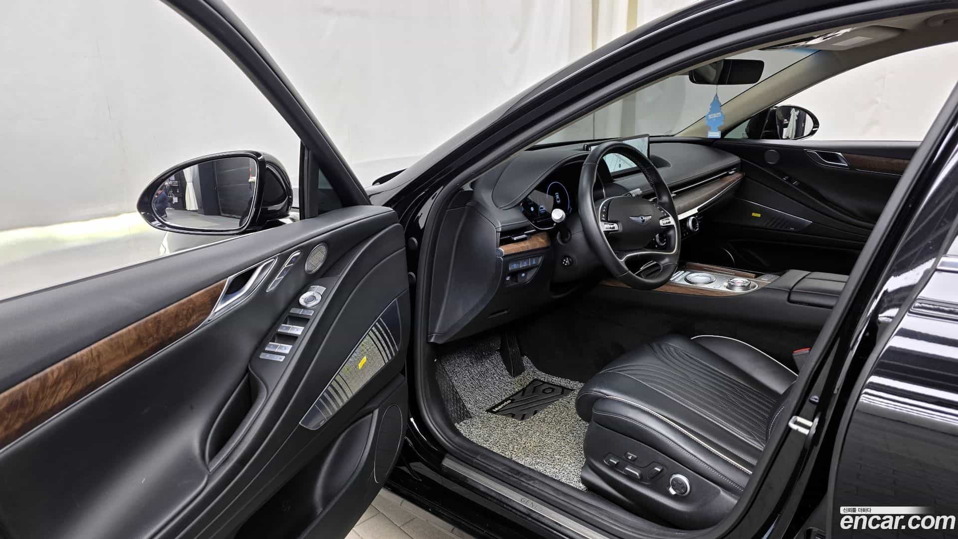 G80 Genesis 2022.3-INNER-010