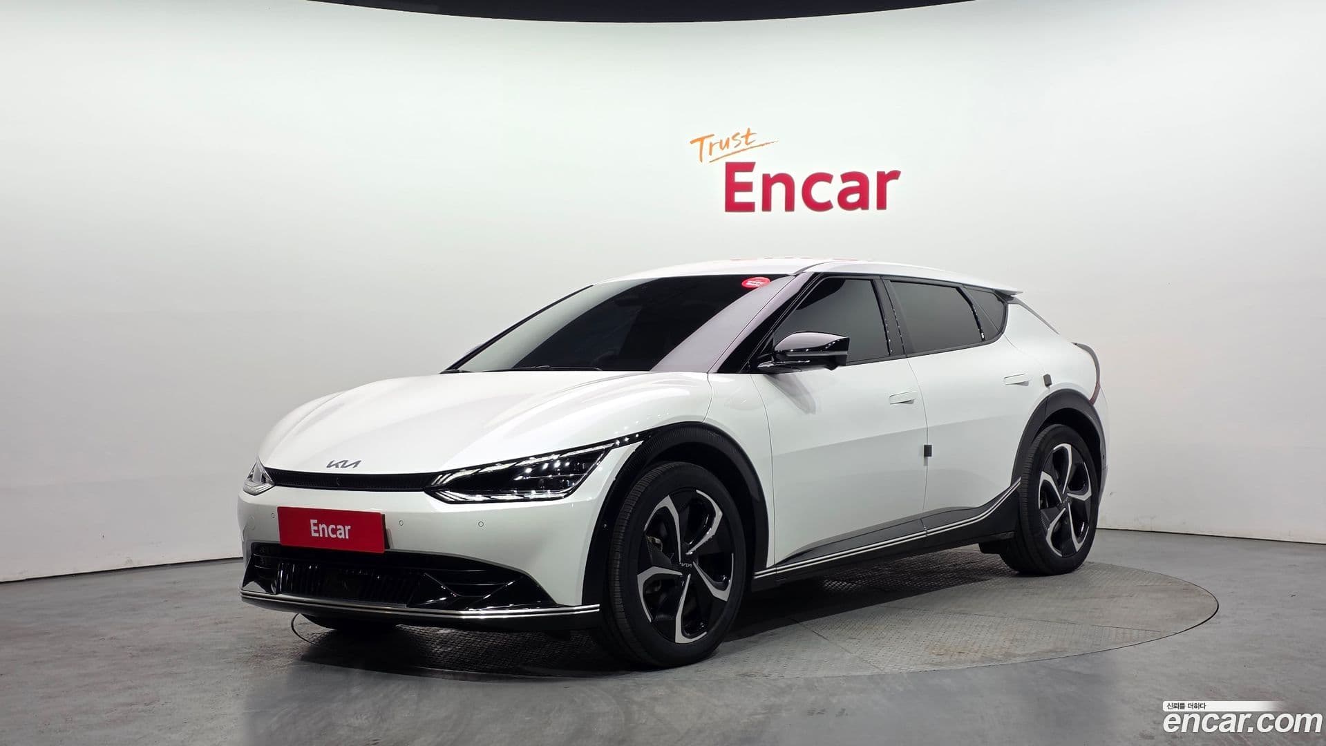 Main__Slider__Photo:EV6 Kia 2022.7-0