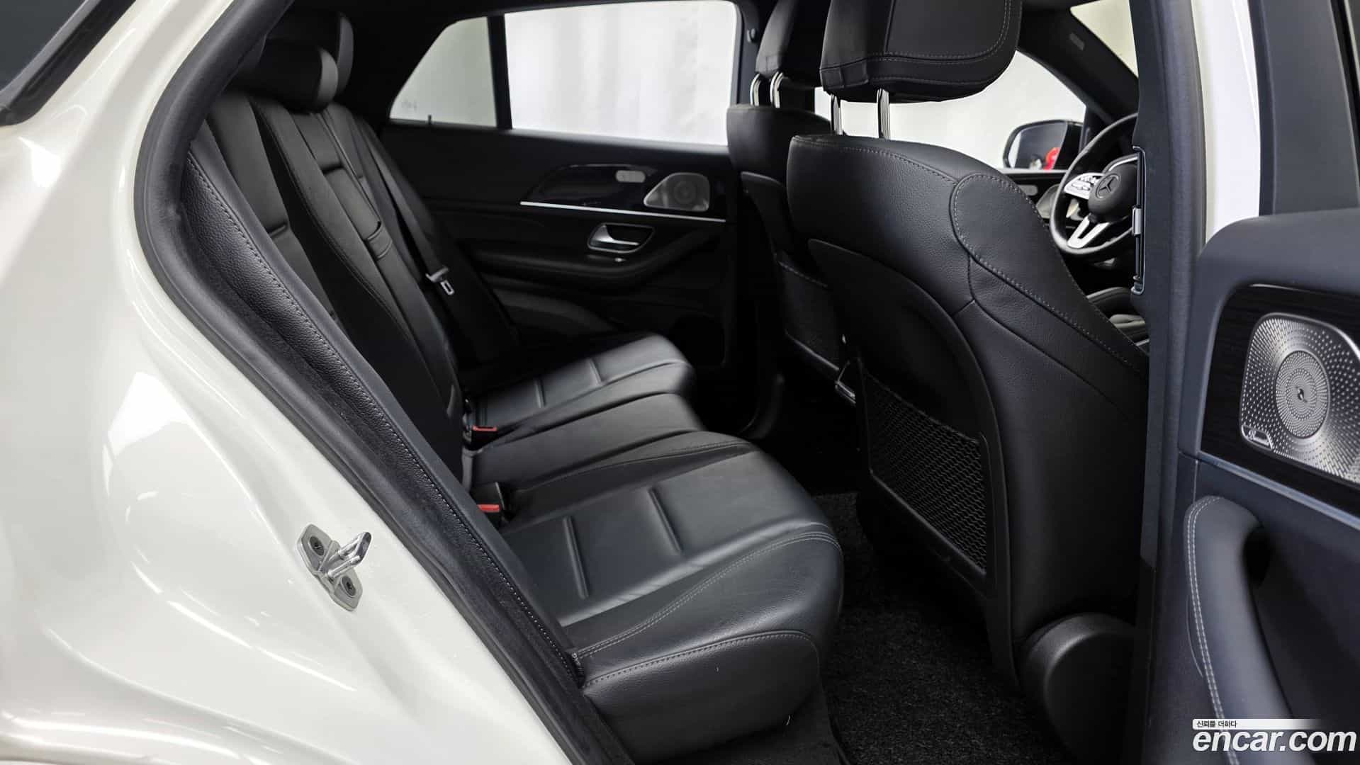 GLE-Class Mercedes-Benz 2022.5-OPTION-016