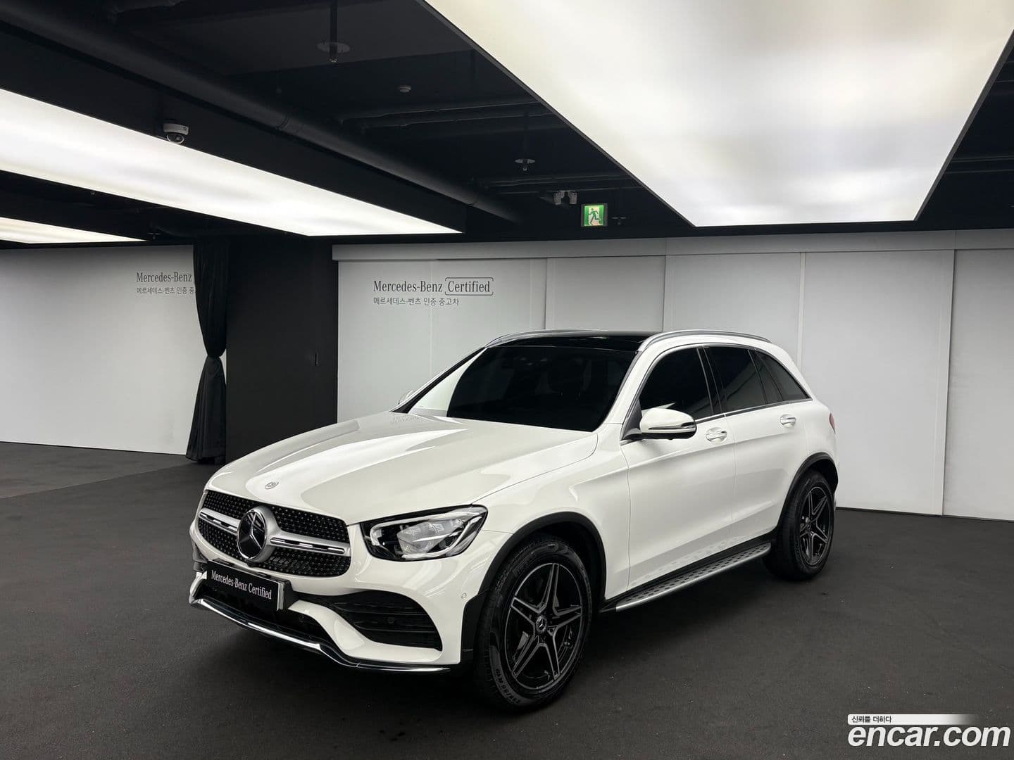 Main__Slider__Photo:GLC-Class Mercedes-Benz 2022.8-0