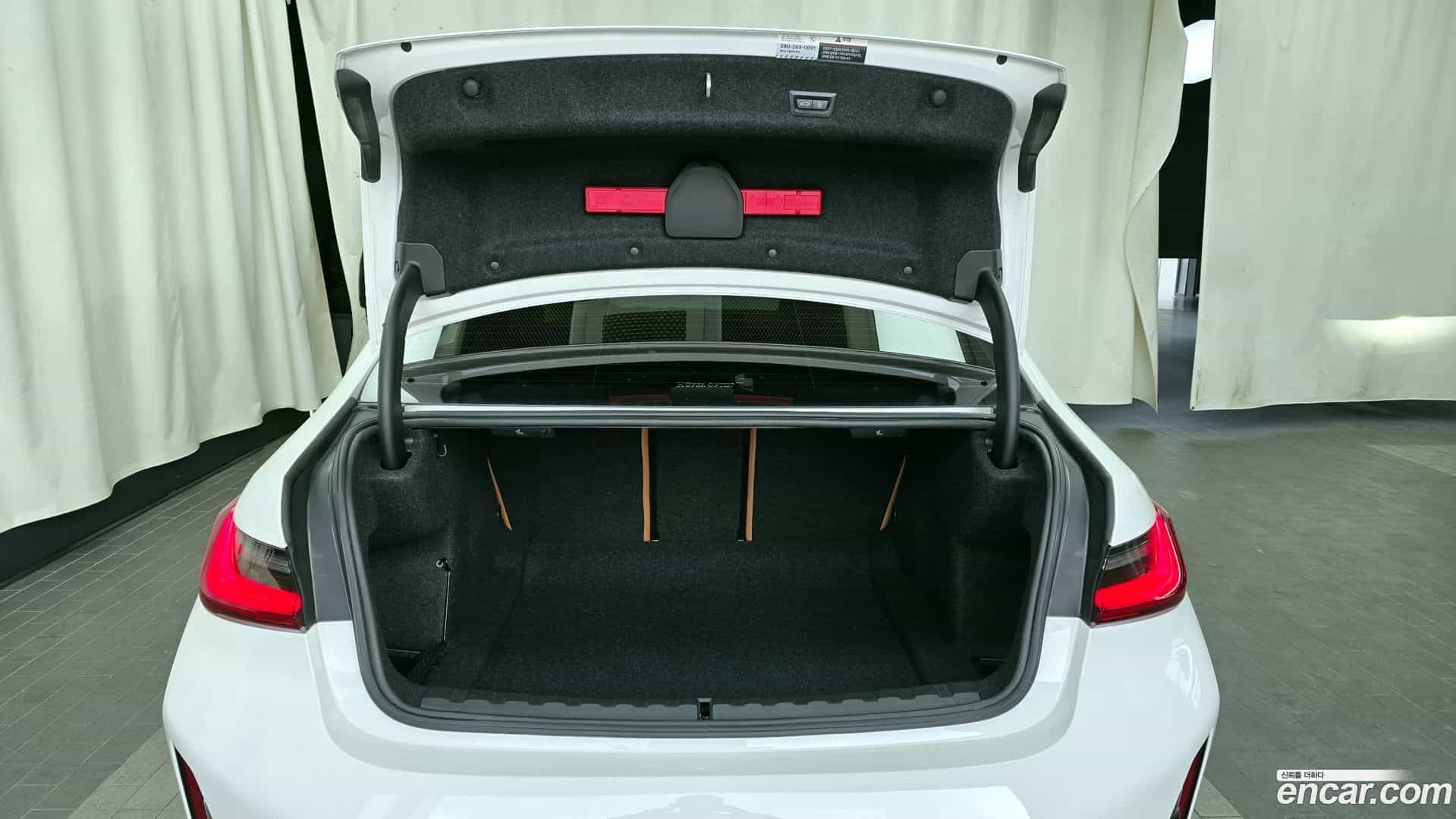 3-Series BMW 2024.1-OPTION-024