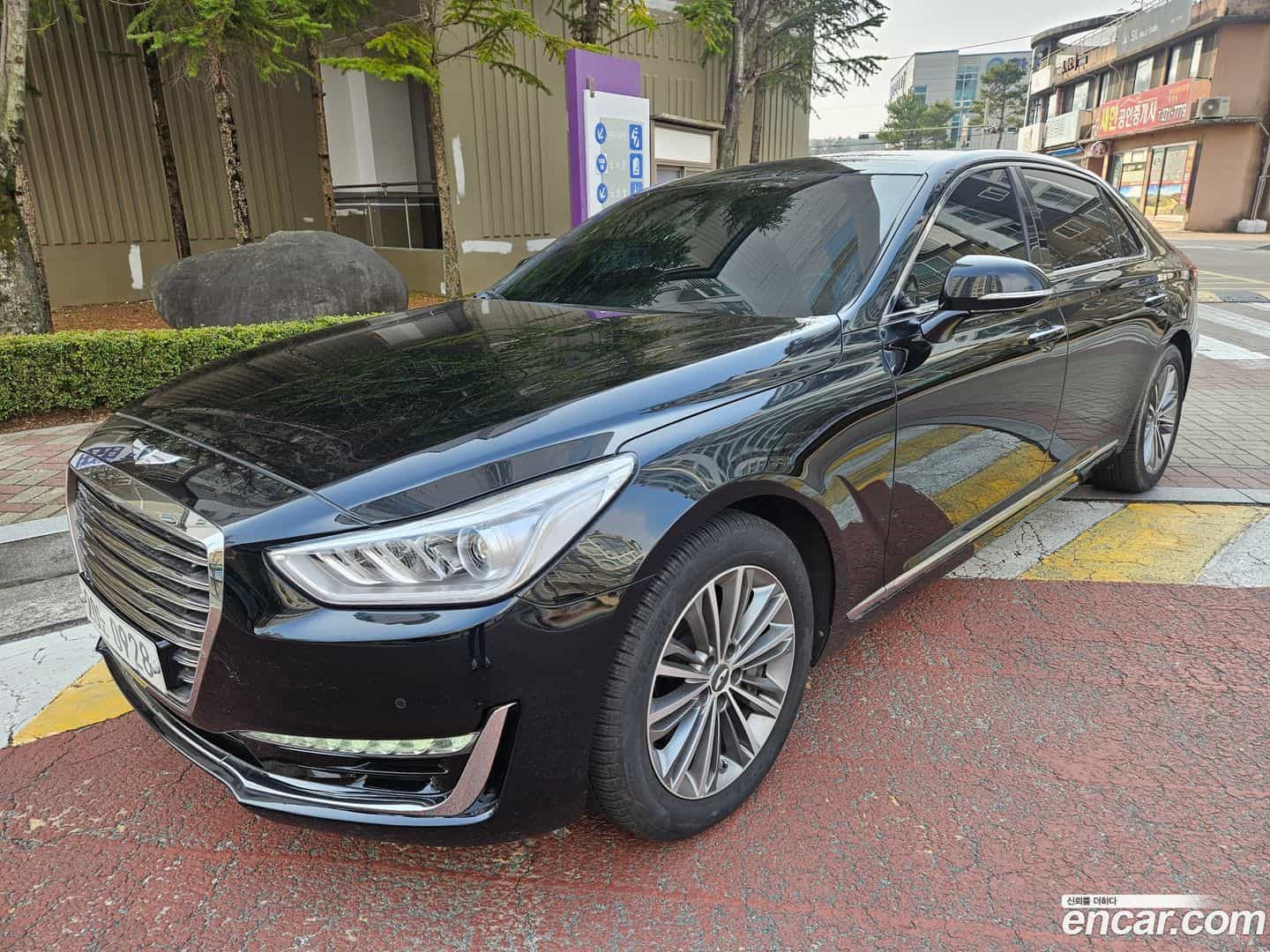 EQ900 Genesis 2016.1-OUTER-003