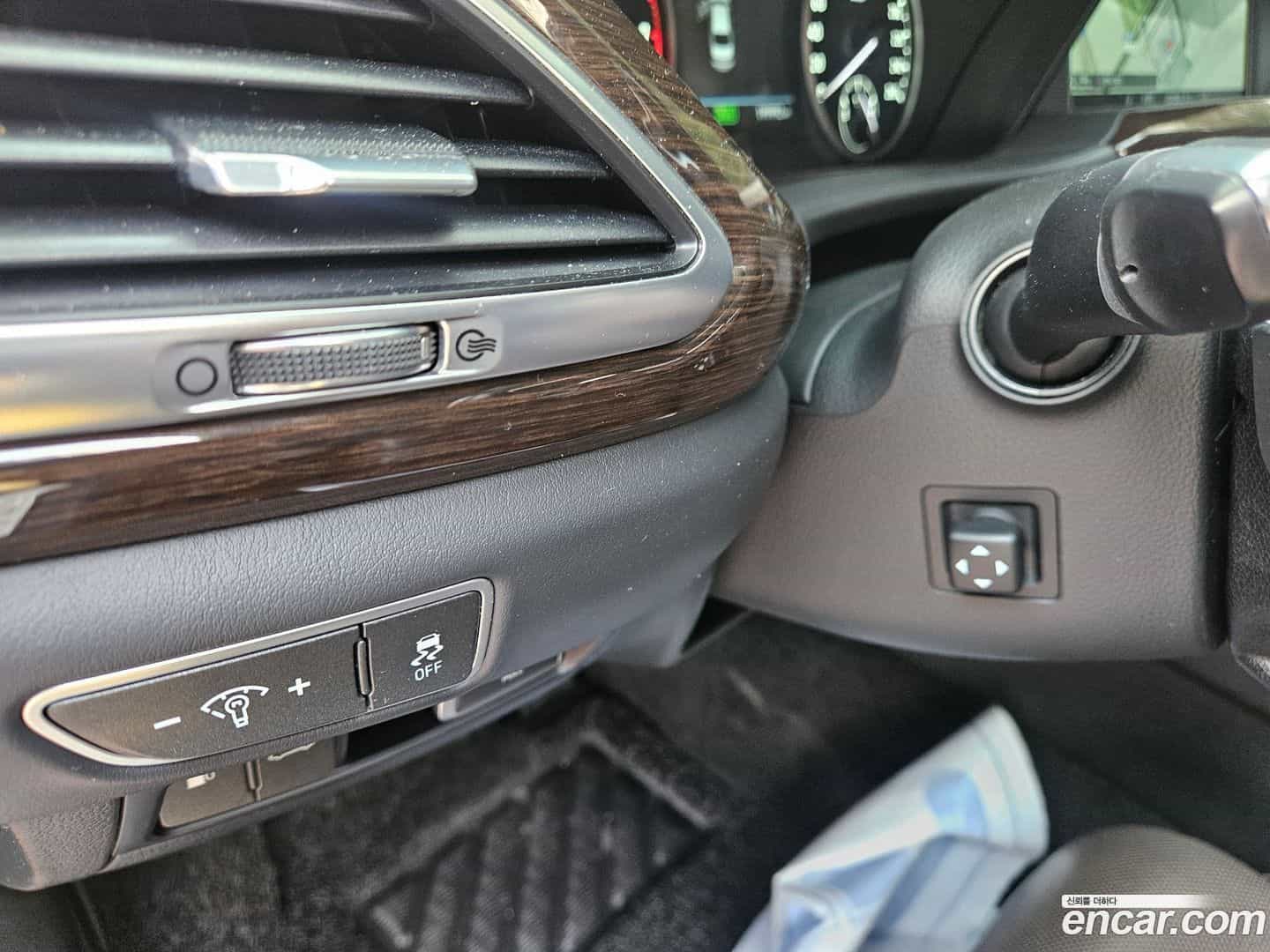 EQ900 Genesis 2016.1-OPTION-017
