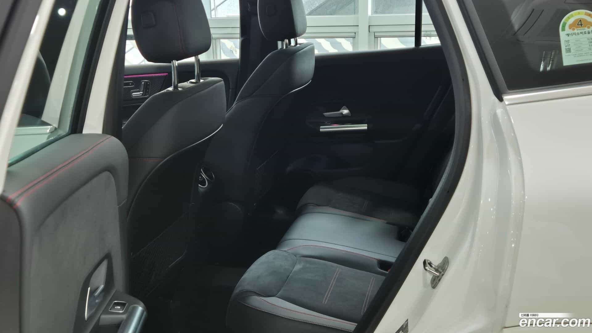 GLA-Class Mercedes-Benz 2025.7-INNER-007