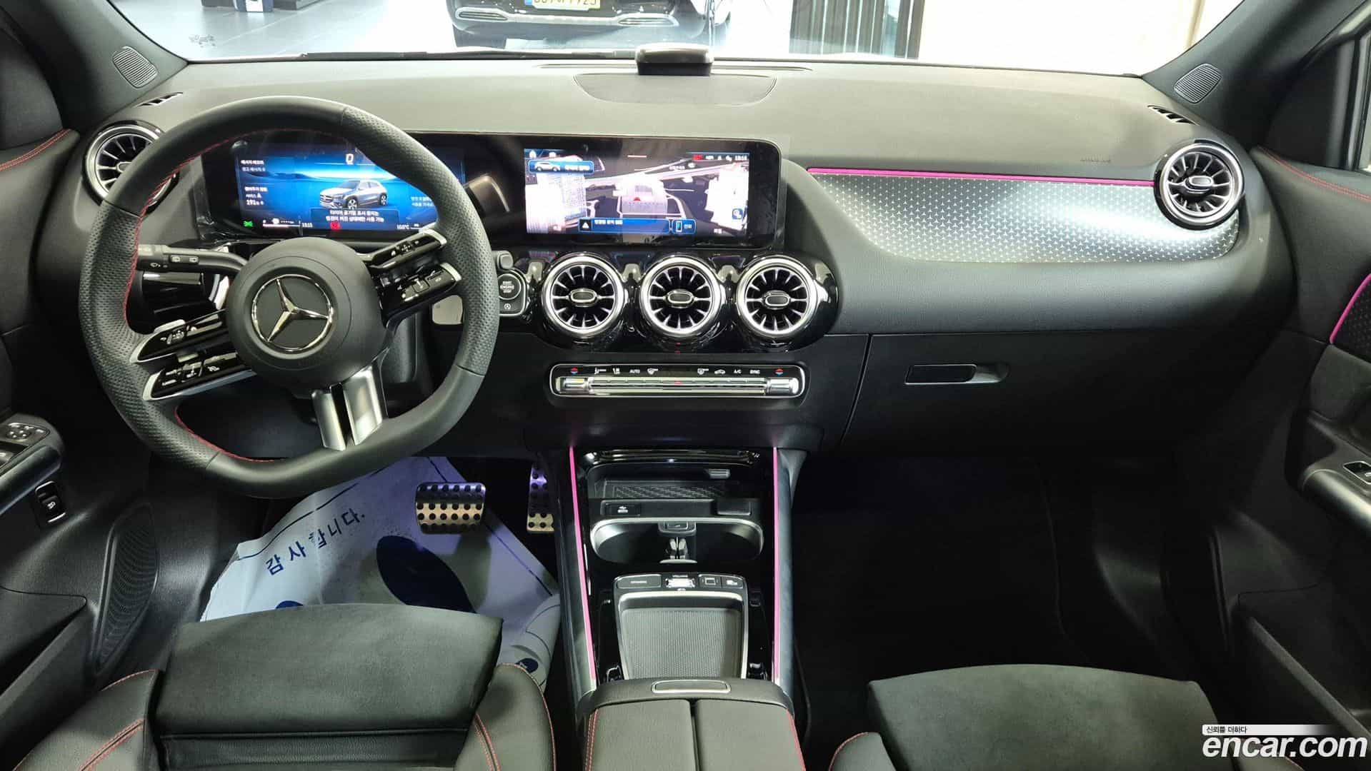 GLA-Class Mercedes-Benz 2025.7-OPTION-015