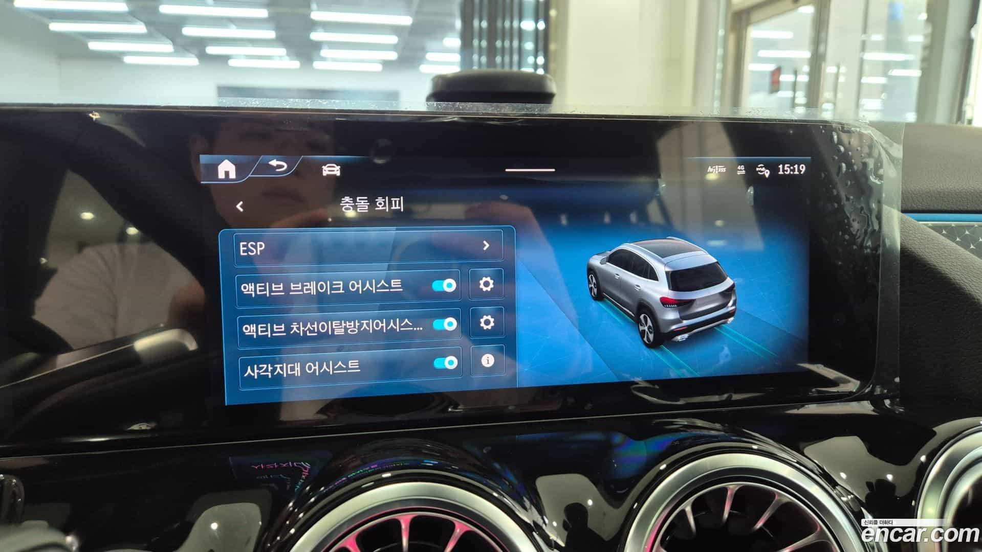 GLA-Class Mercedes-Benz 2025.7-OPTION-020