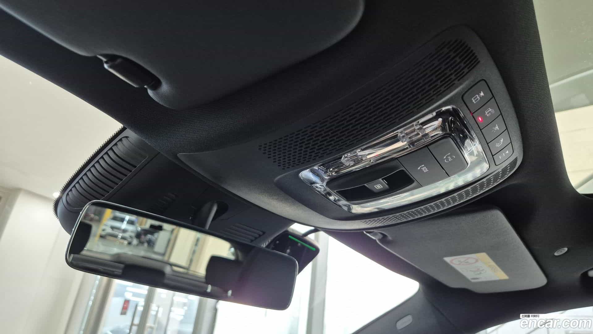 GLA-Class Mercedes-Benz 2025.7-OPTION-022