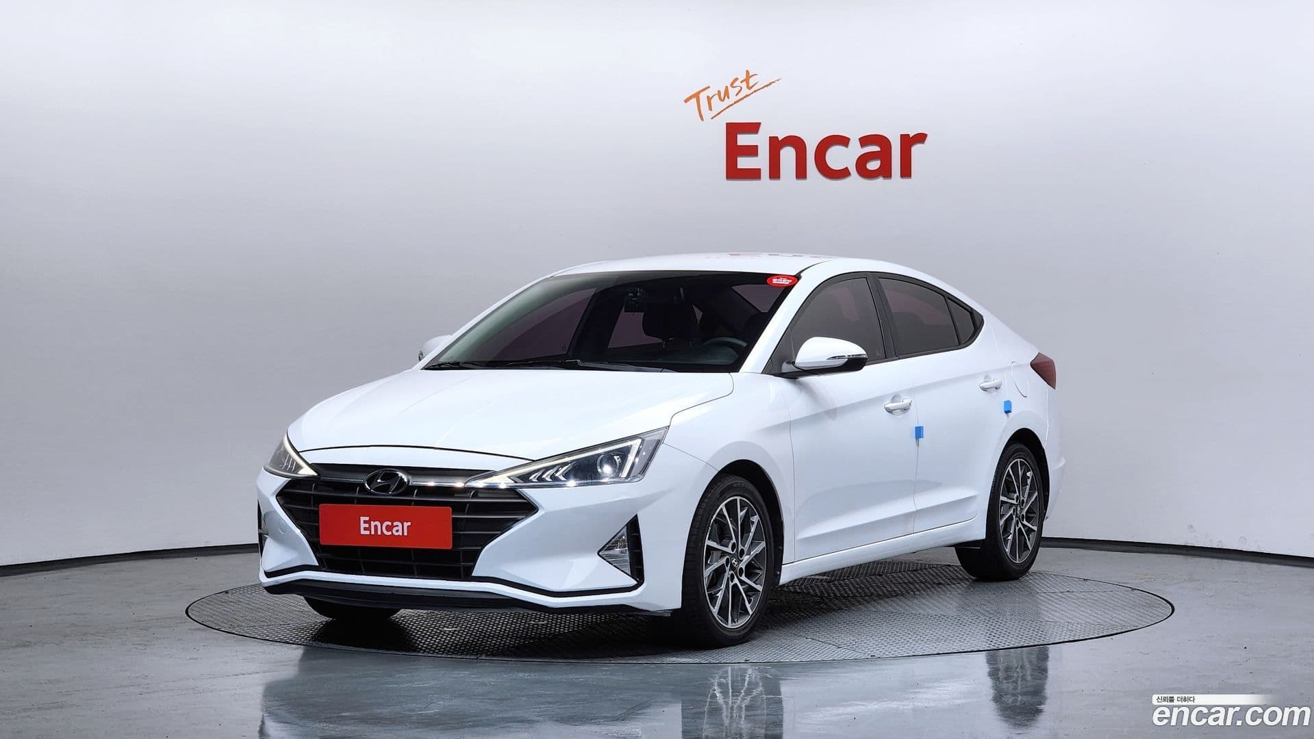 Main__Slider__Photo:AVANTE Hyundai 2019.0-0