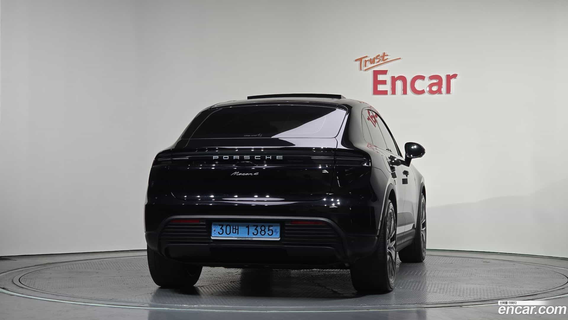 Macan Porsche 2025.1-OUTER-004