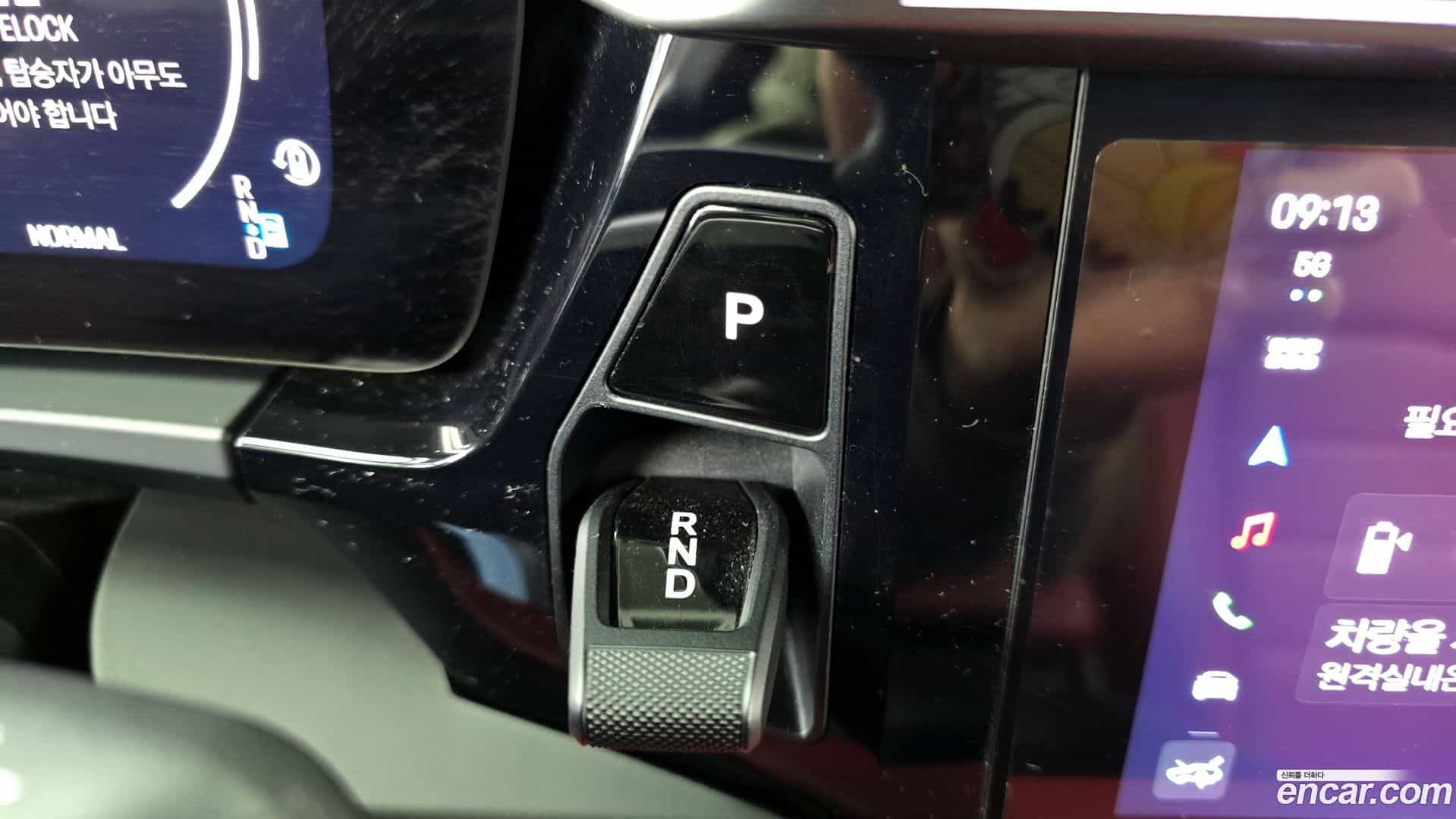 Macan Porsche 2025.1-INNER-009