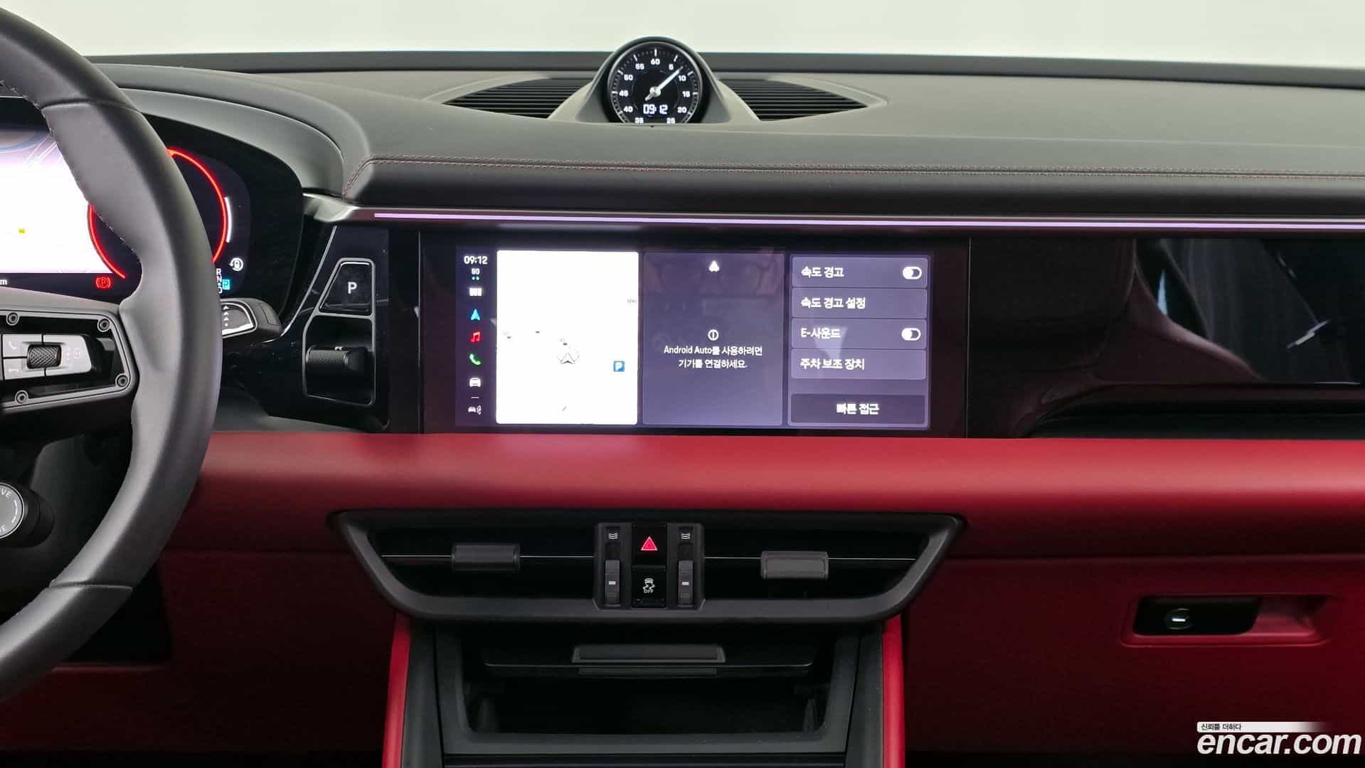 Macan Porsche 2025.1-OPTION-018