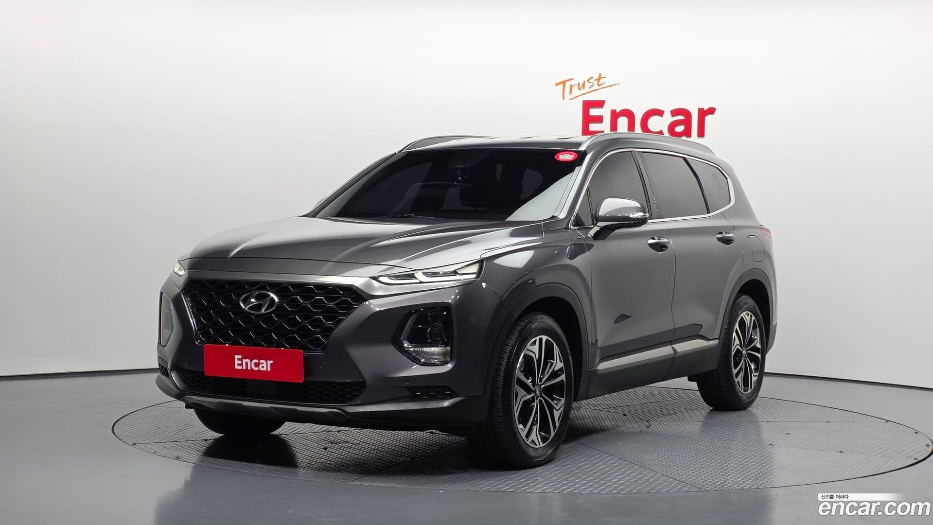 Main__Slider__Photo:Santafe Hyundai 2019.0-0