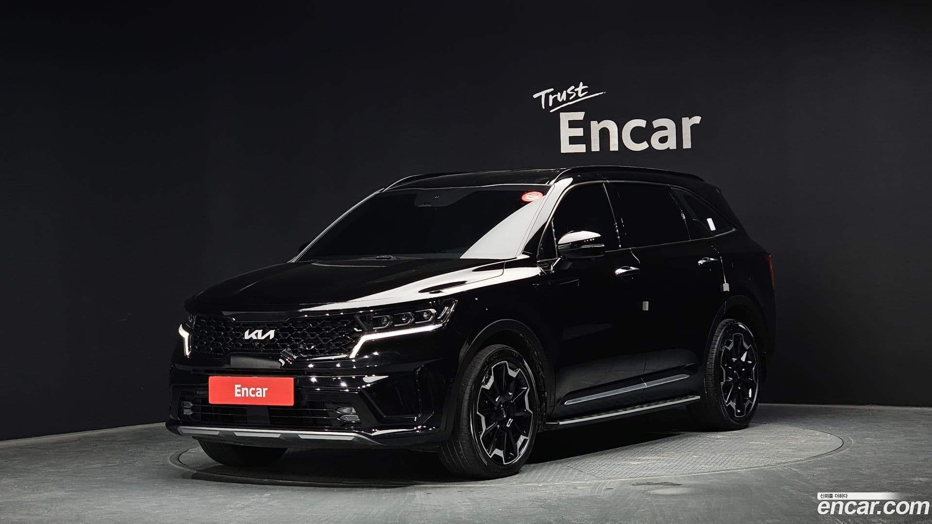 Main__Slider__Photo:Sorento Kia 2022.3-0