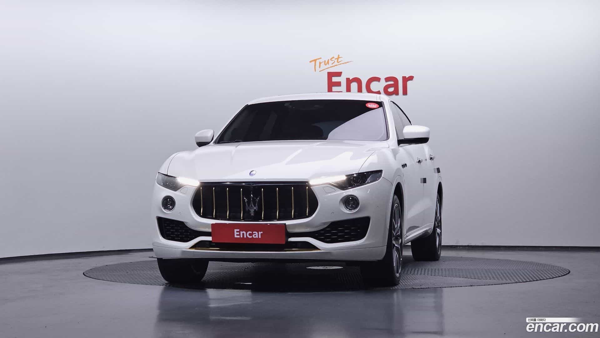 Levante Maserati 2016.11-OUTER-003