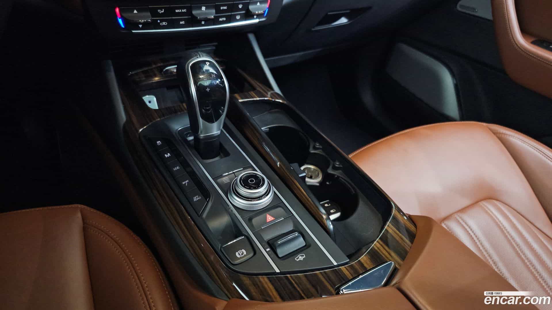 Levante Maserati 2016.11-INNER-009