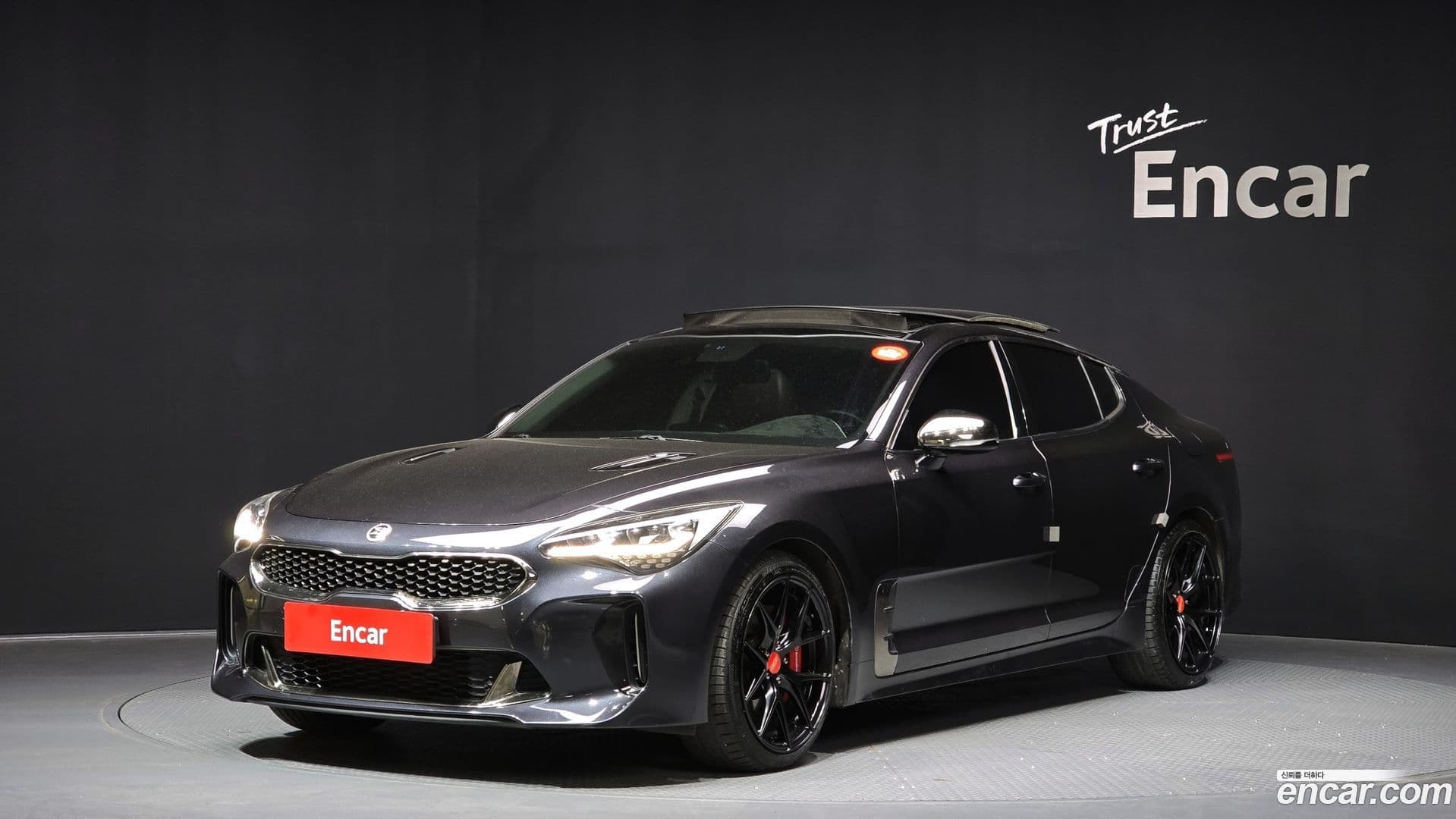 Main__Slider__Photo:Stinger Kia 2017.5-0