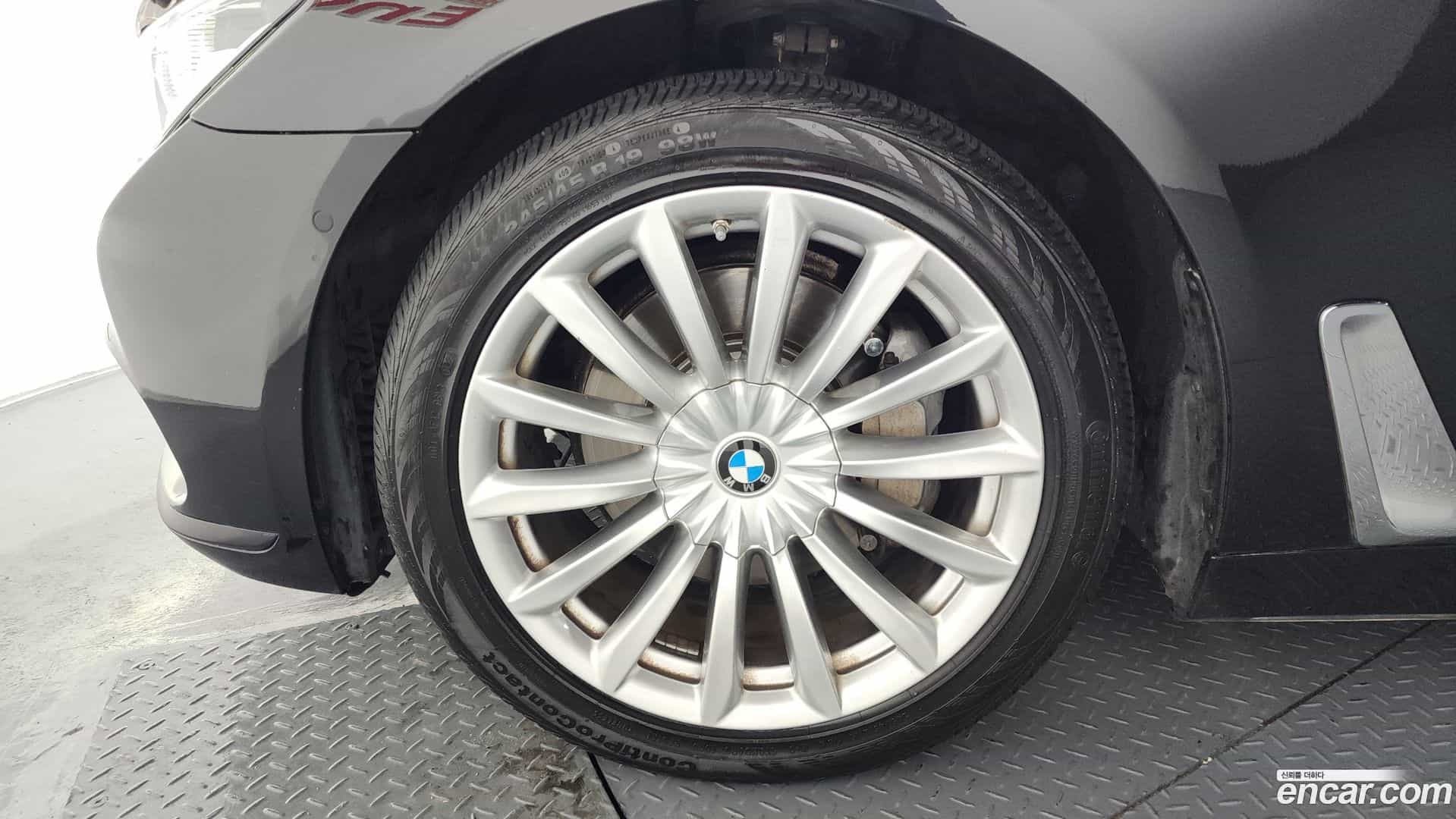 7-Series BMW 2016.4-OUTER-005