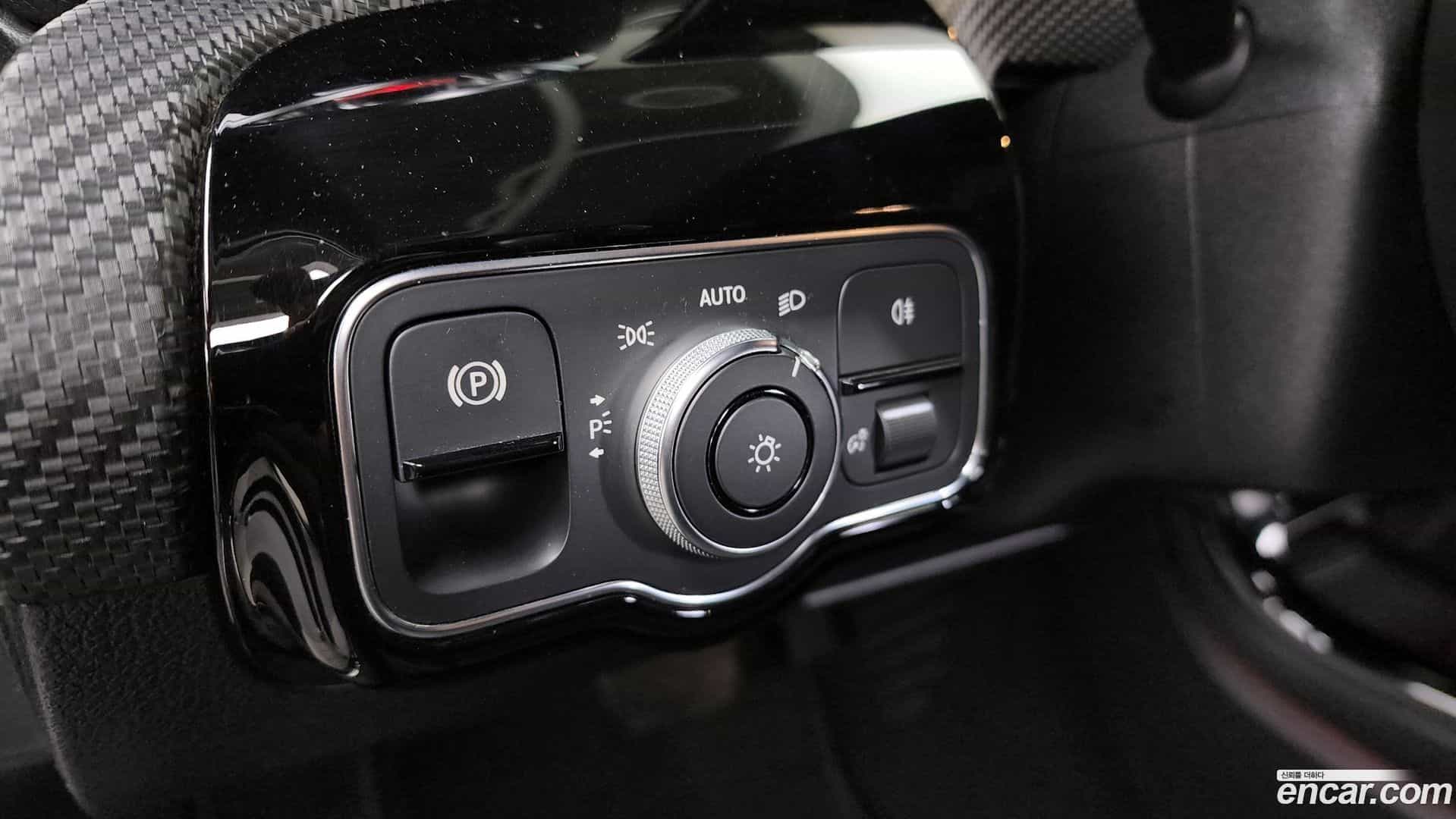 A-Class Mercedes-Benz 2019.10-OPTION-021