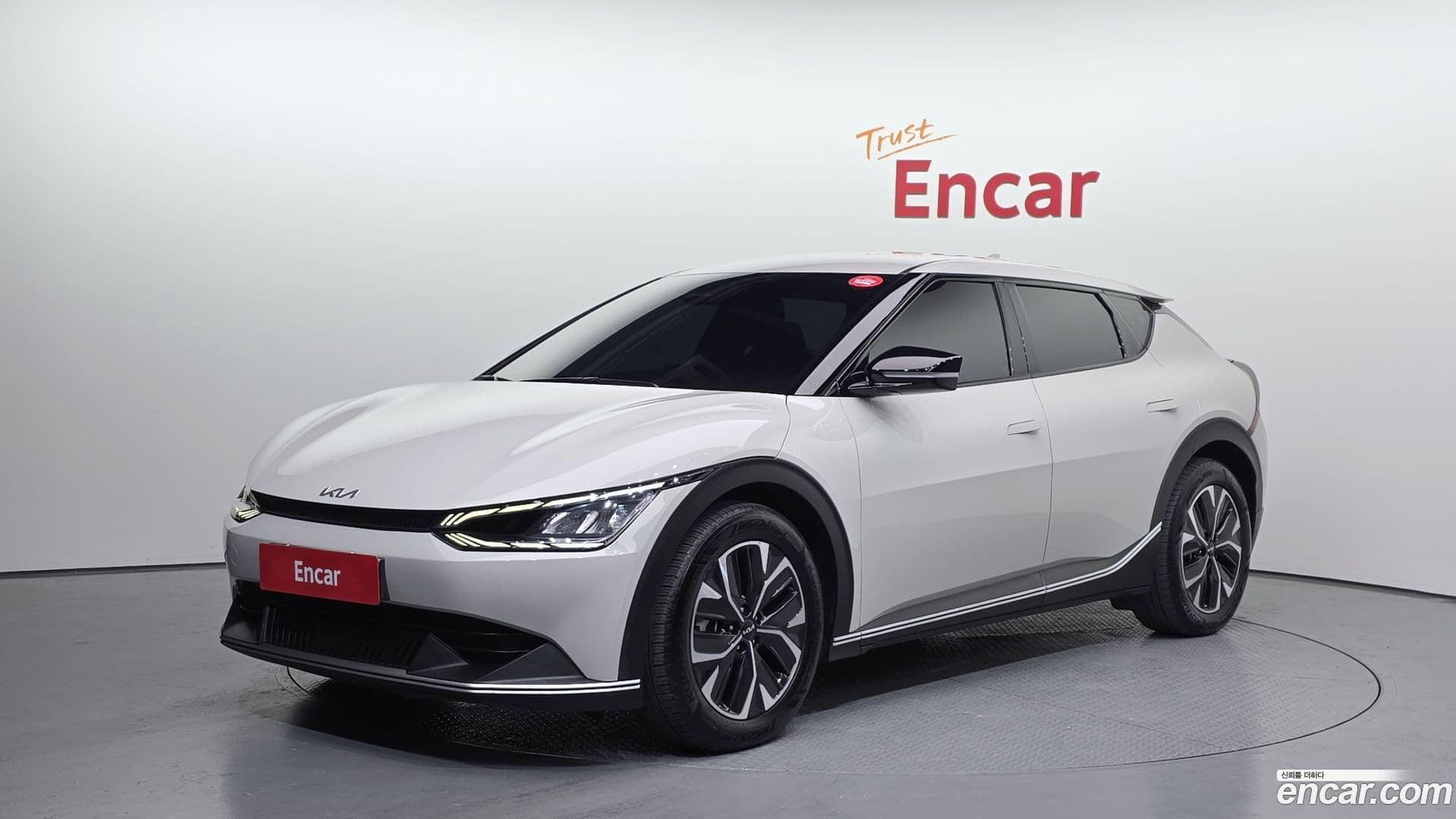 Main__Slider__Photo:EV6 Kia 2022.6-0
